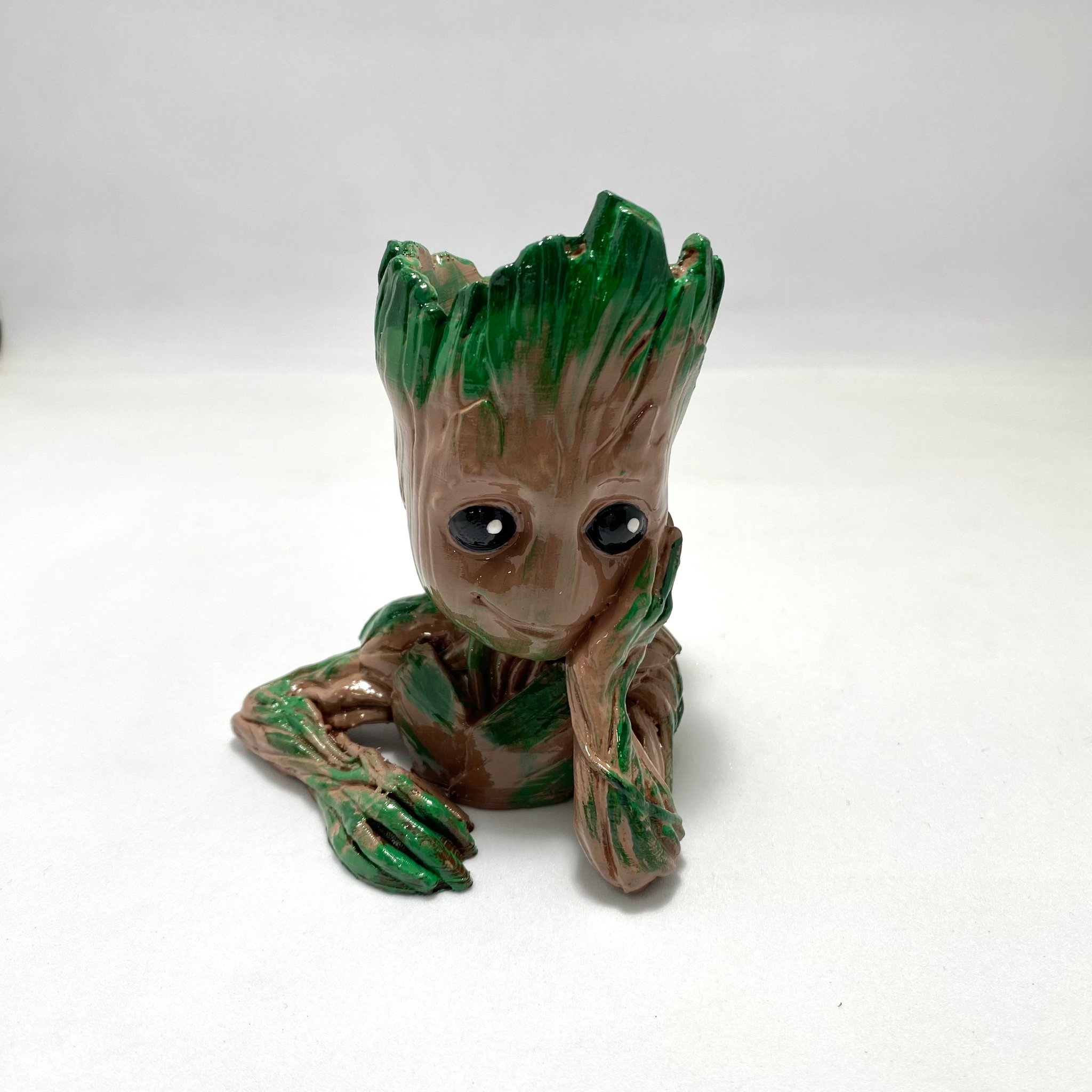 Baby Groot Saksı