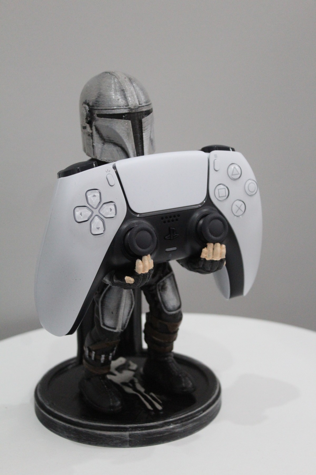 Star Wars The Mandalorian Controls Arm Holder Ps5 Ps4 Xbox
