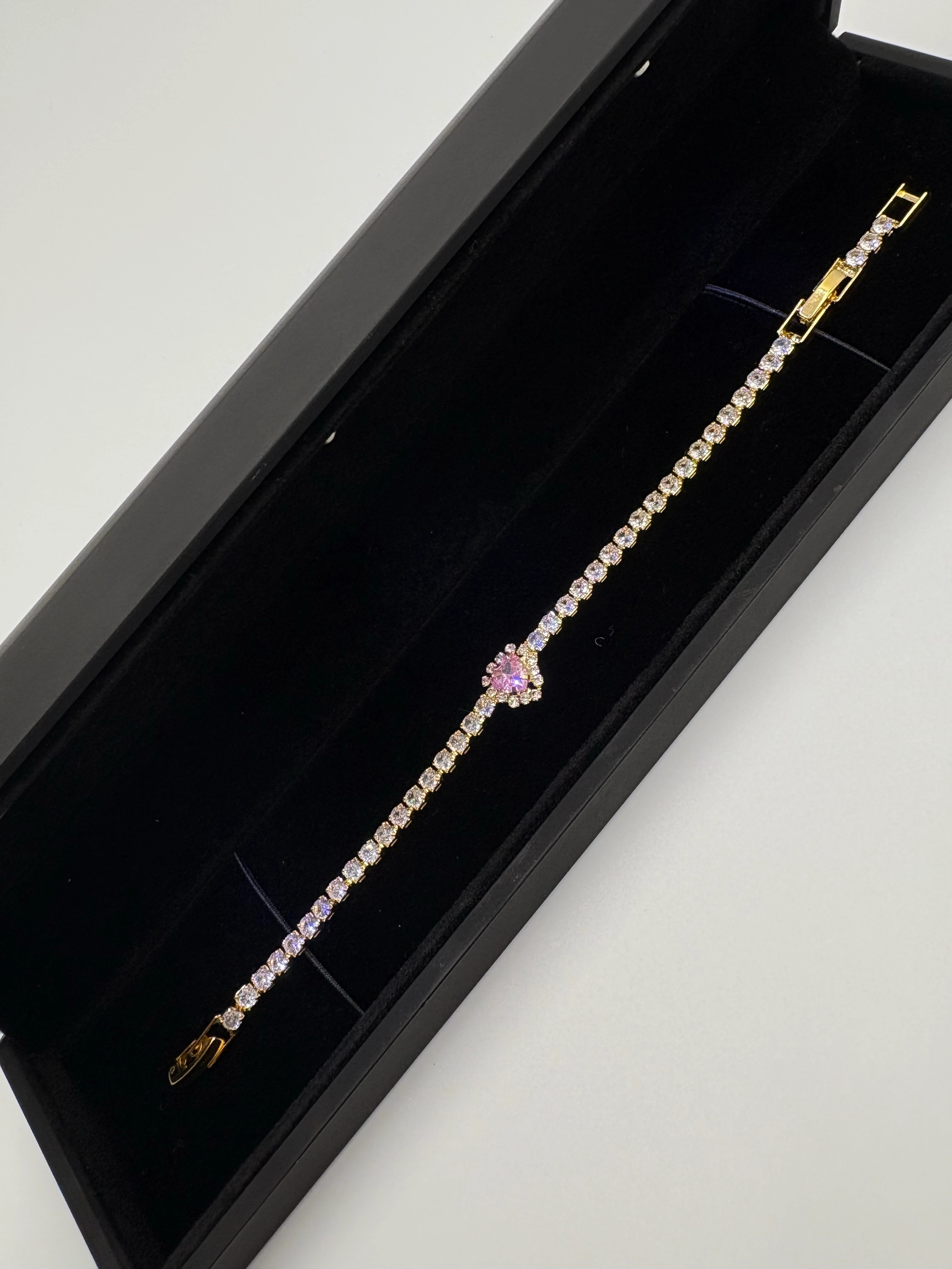 pembe kalp su yolu bileklik 