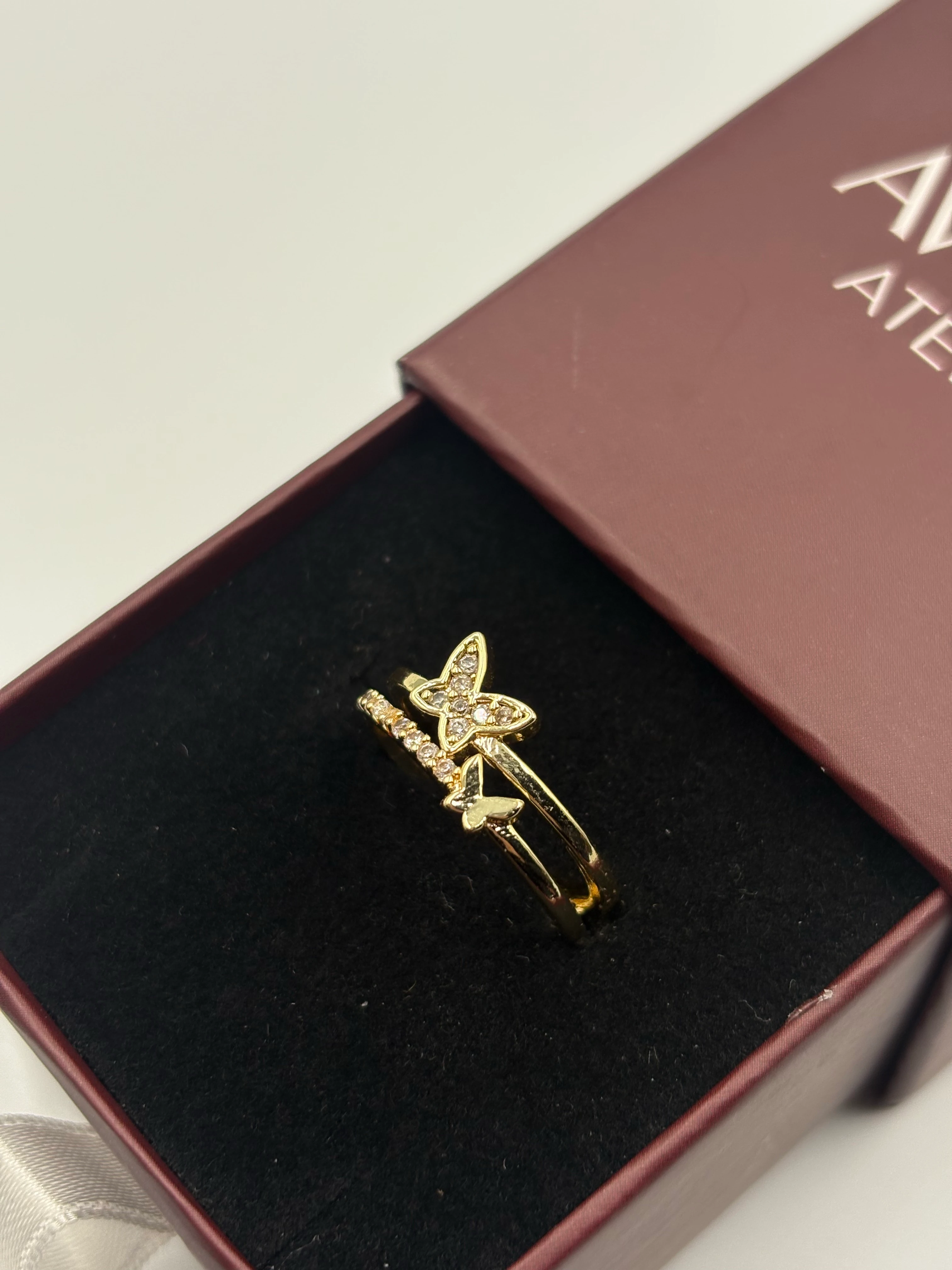 kelebek Döngüsü Yüzük 