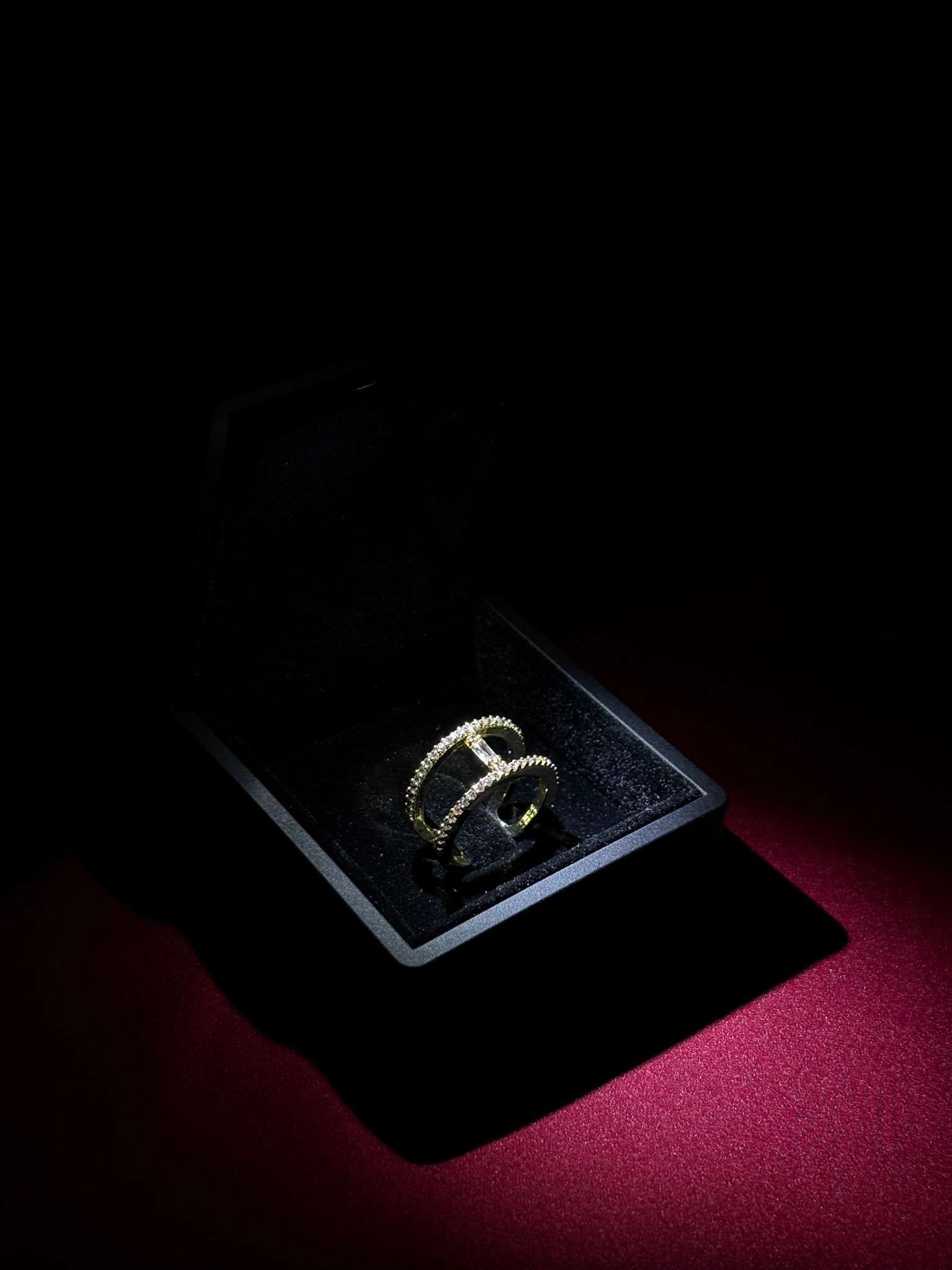 Köprü işlemeli Pırlanta Yüzük (GOLD)