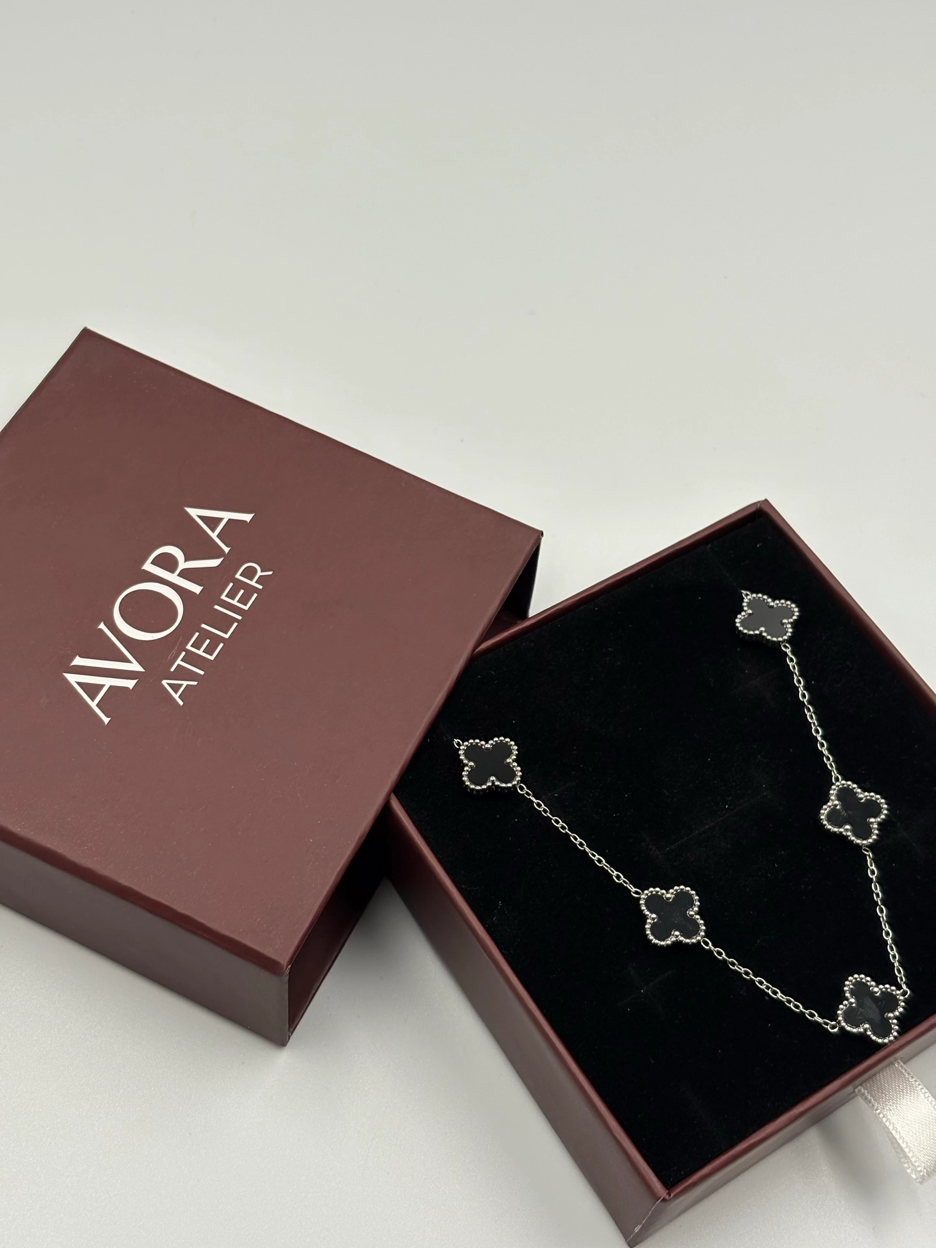 siyah yonca kolye ( GÜMÜŞ)