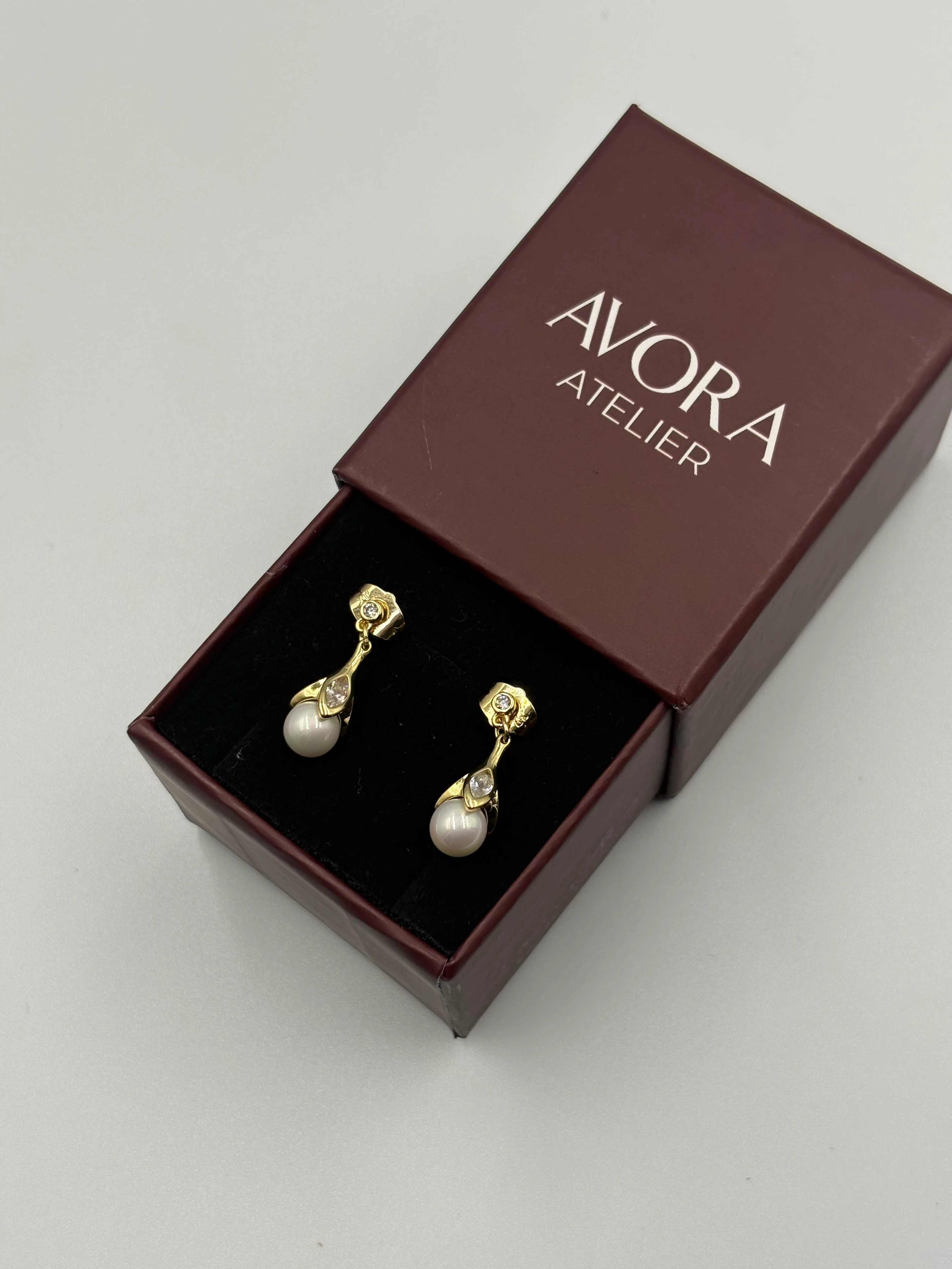 İnci ışıltısı Küpe 