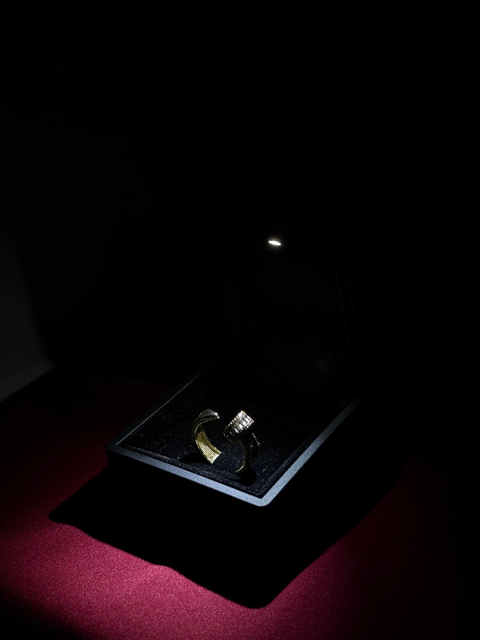 Aralıklı Pırlanta yüzük (GOLD)