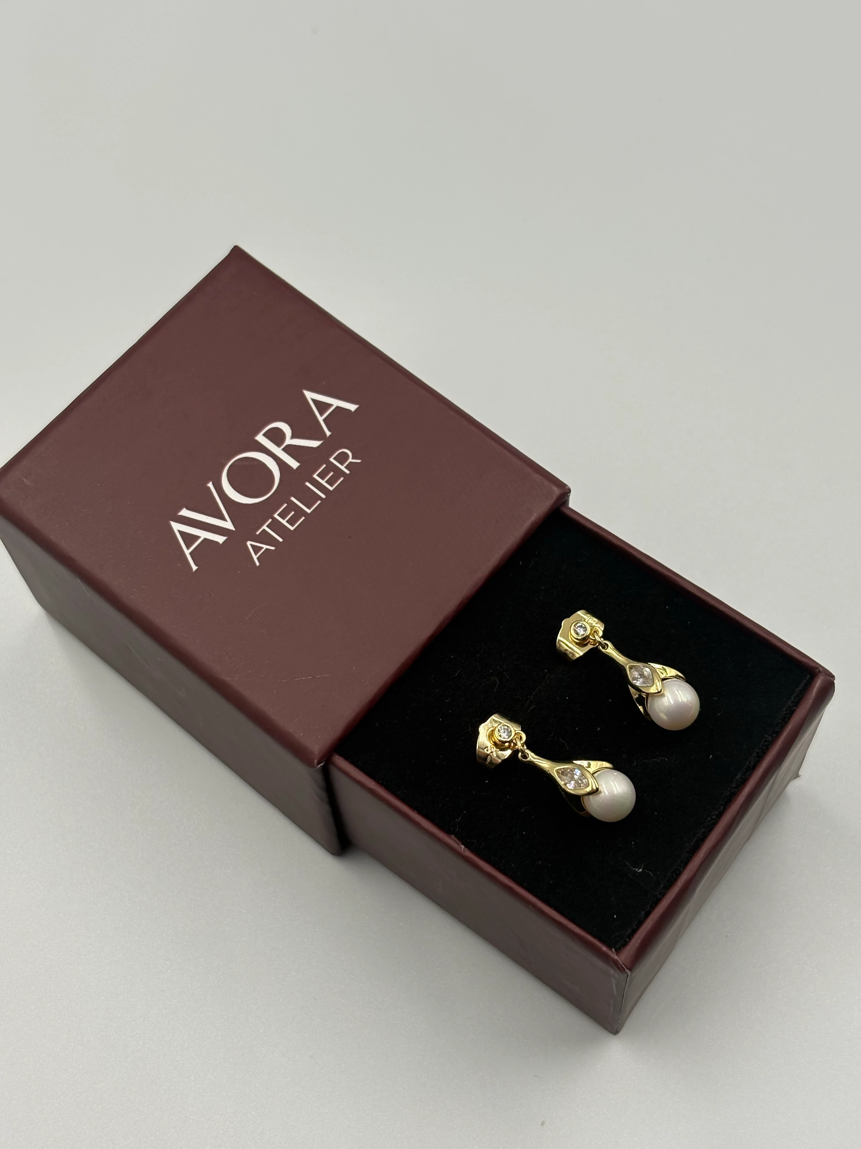 İnci ışıltısı Küpe 