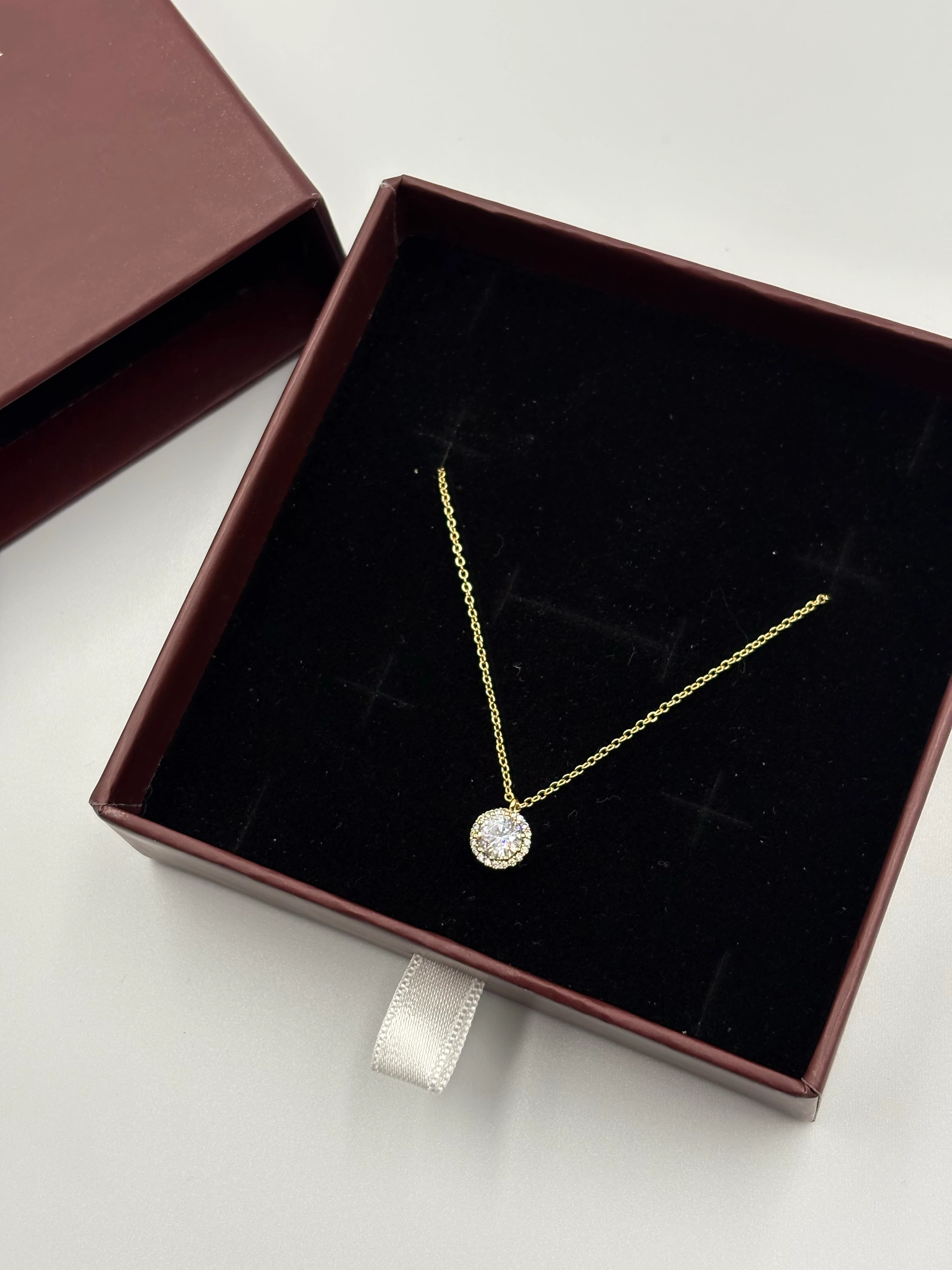 pırlanta detaylı kolye