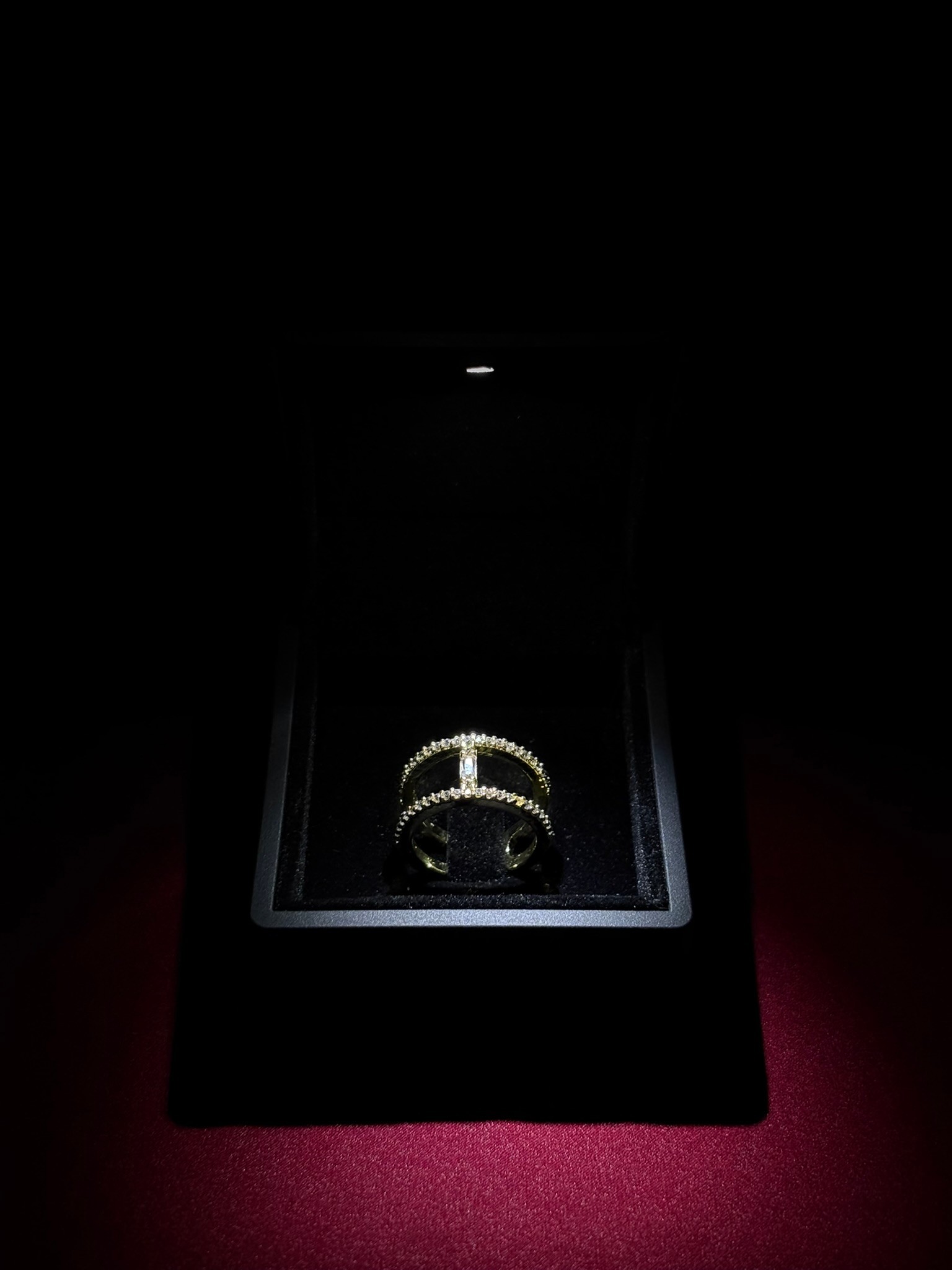 Köprü işlemeli Pırlanta Yüzük (GOLD)