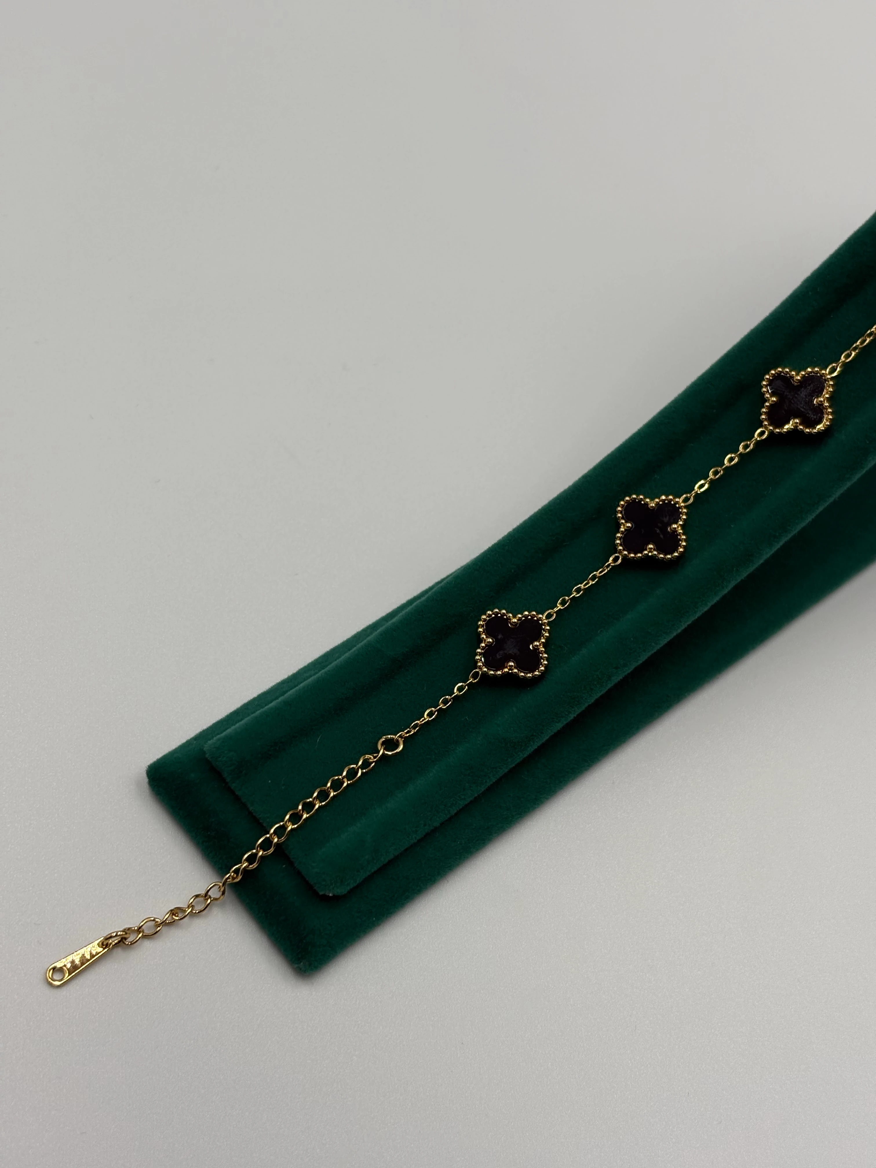 Siyah Yonca Bileklik 