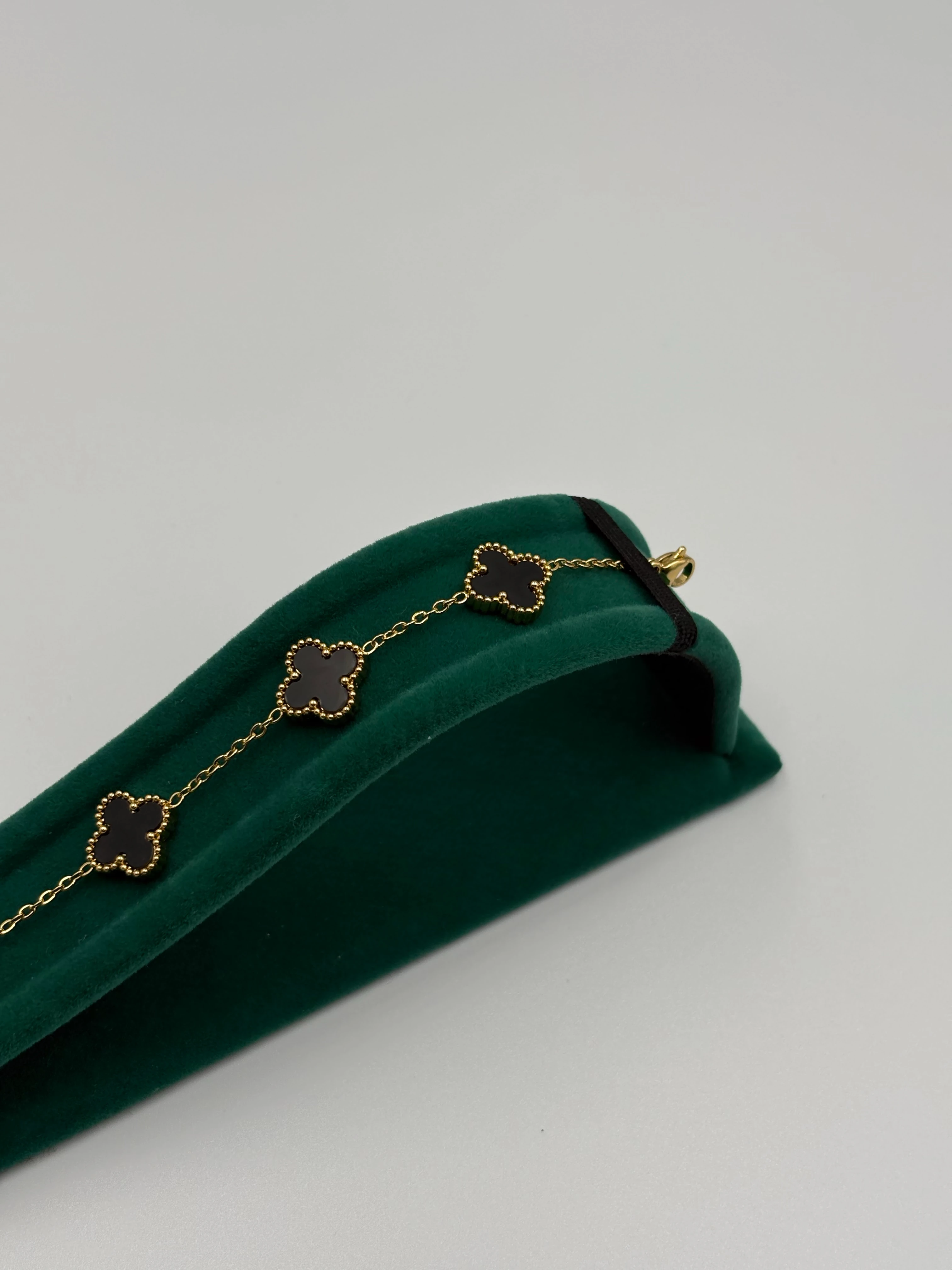 Siyah Yonca Bileklik 