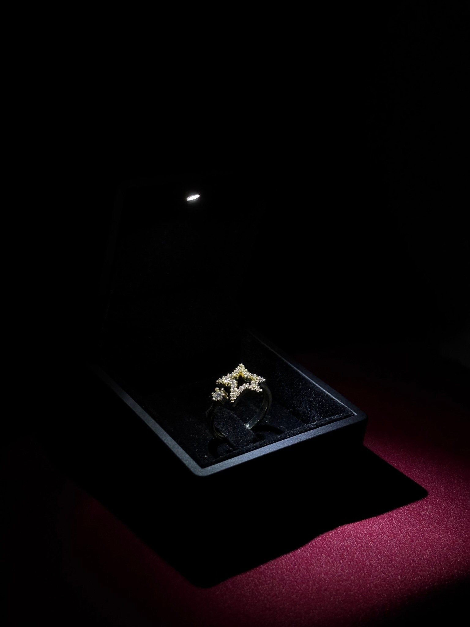 Yıldız Detaylı Pırlanta yüzük (GOLD)