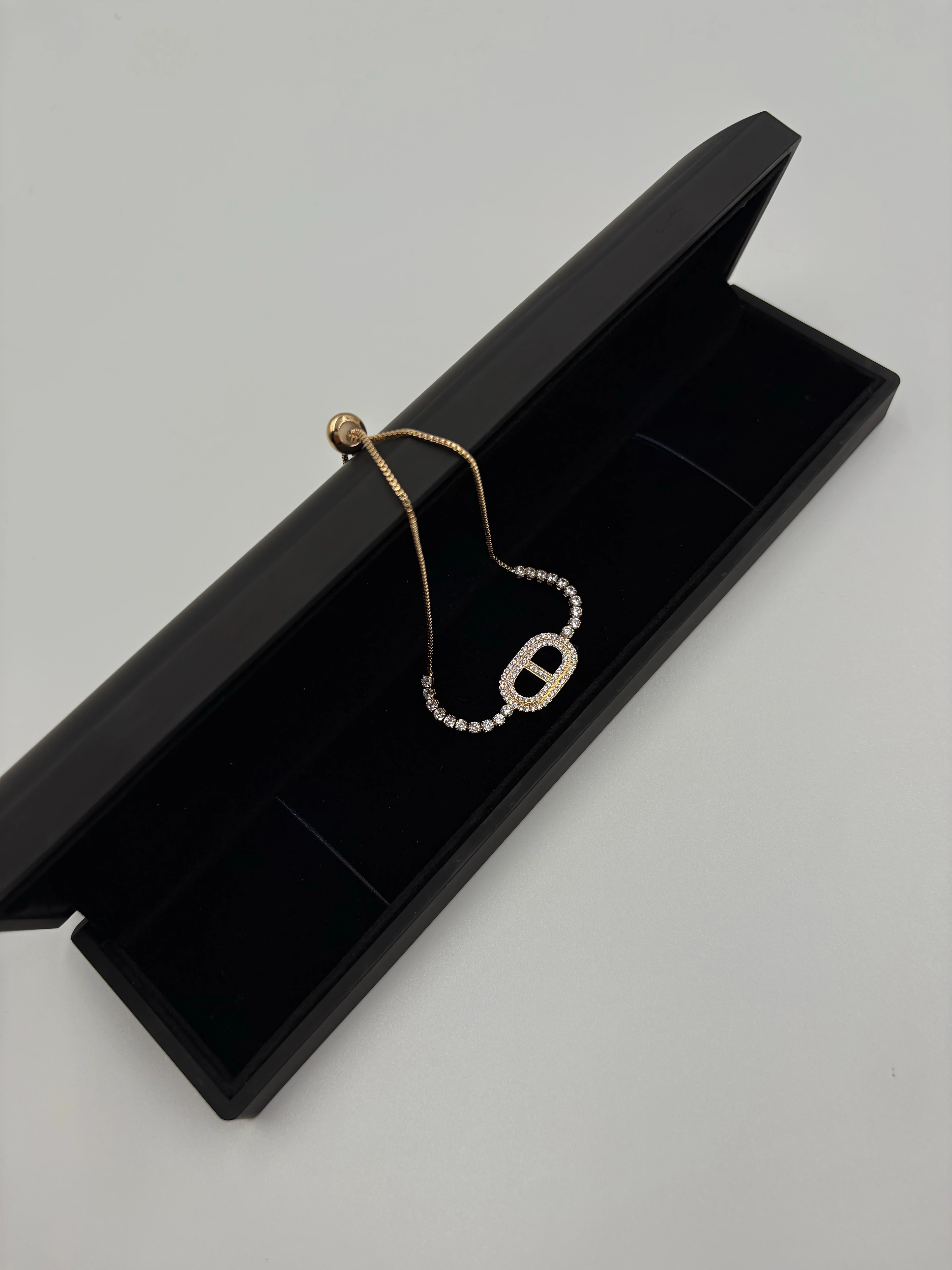 Özel yapım pırlanta bileklik 