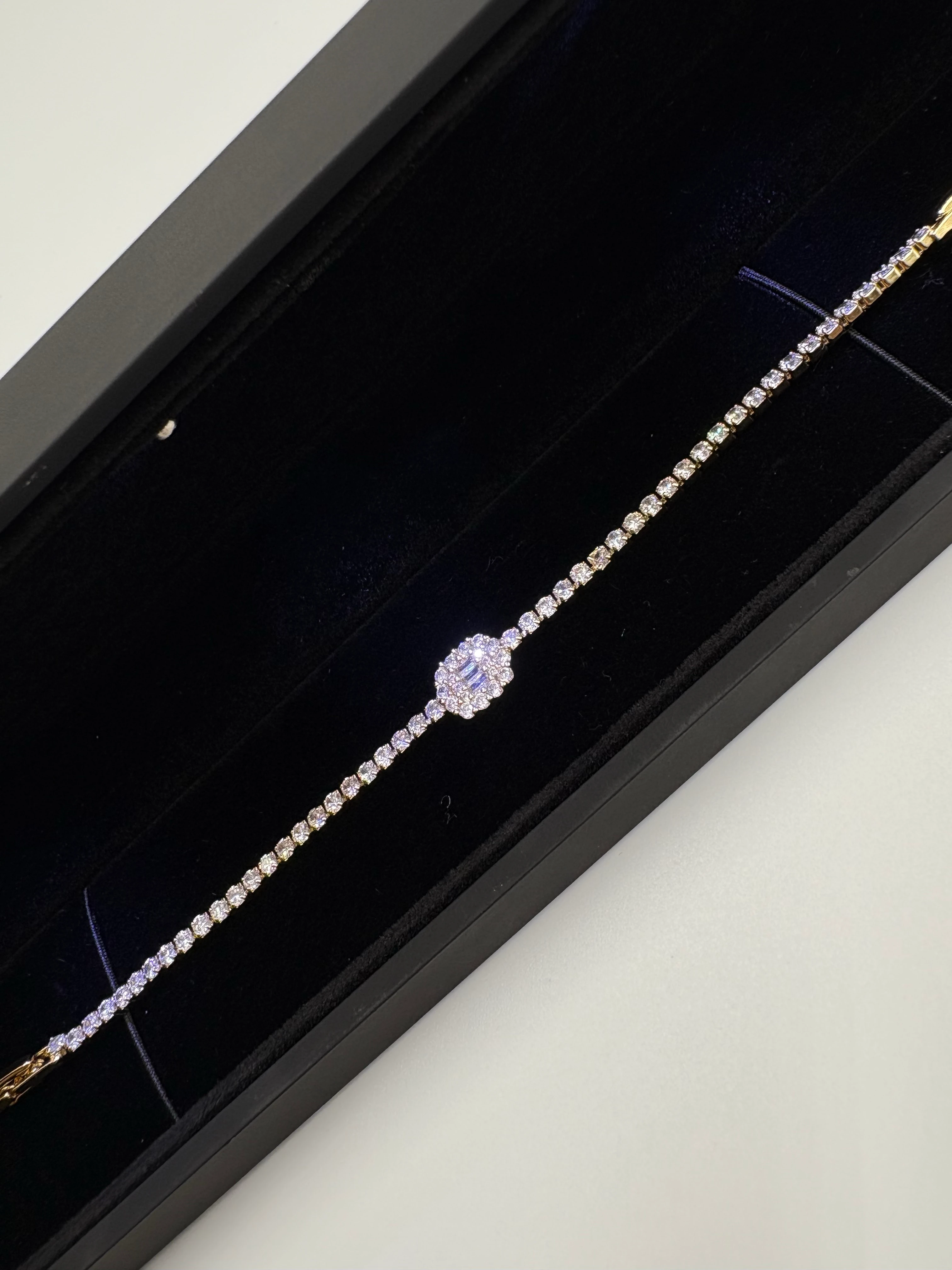 Göbek taş pırlanta Bileklik 