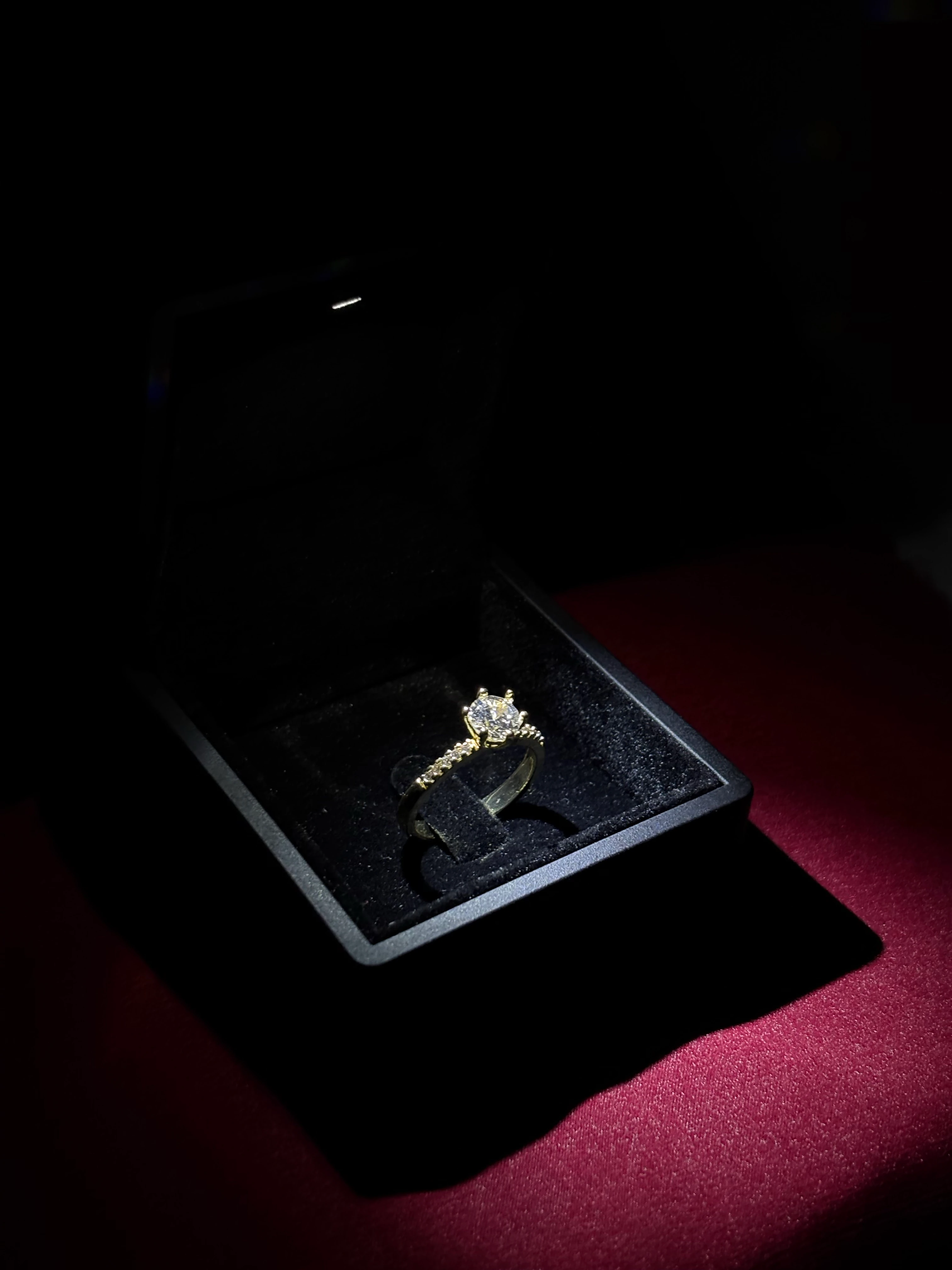 tek taş yüzük (GOLD)