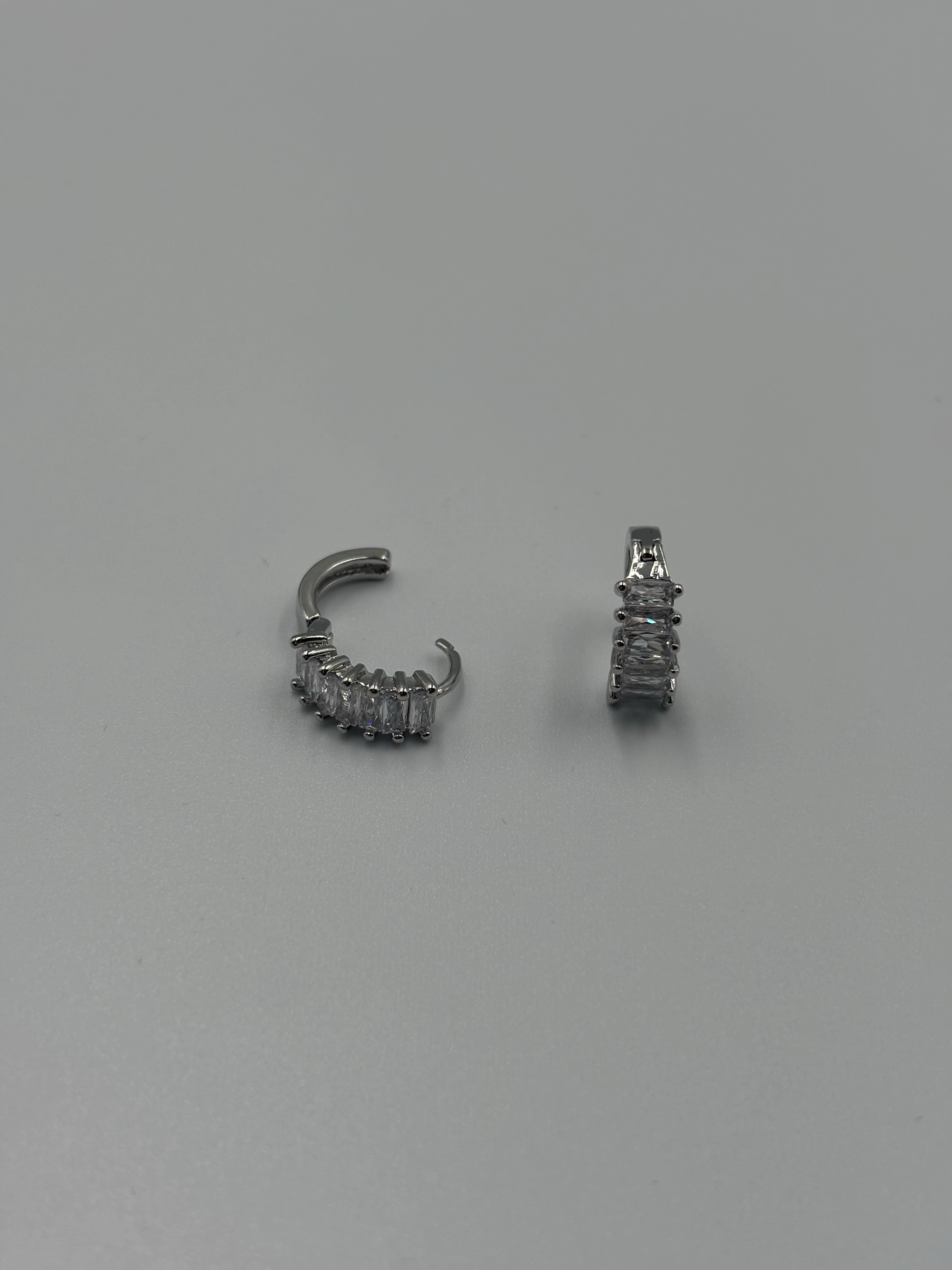 Çoklu Taş Küpe (GÜMÜŞ)