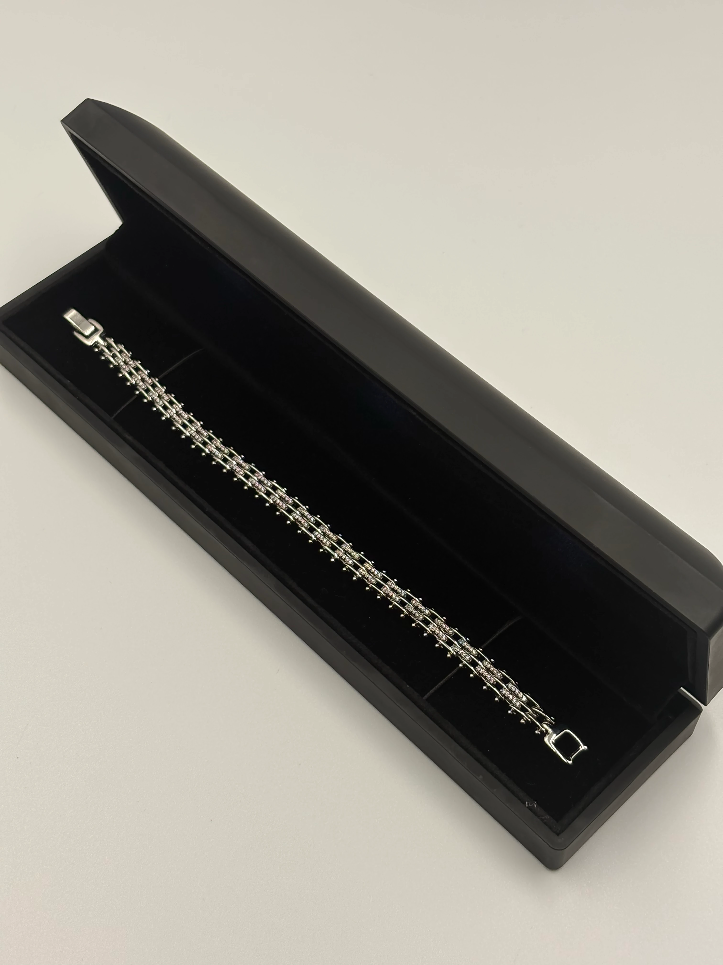 Işıltı Patikası Bileklik (GÜMÜŞ)