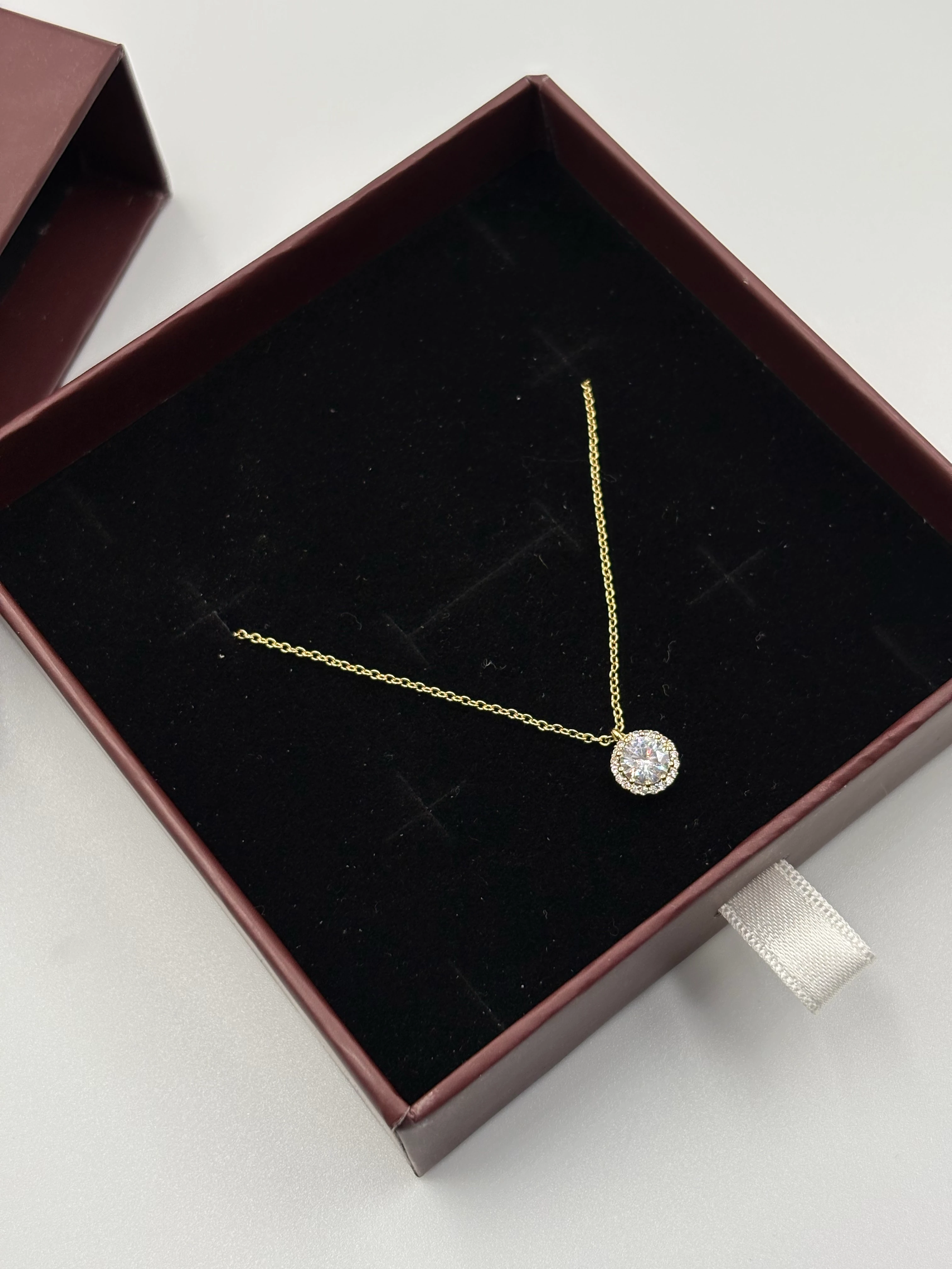 pırlanta detaylı kolye