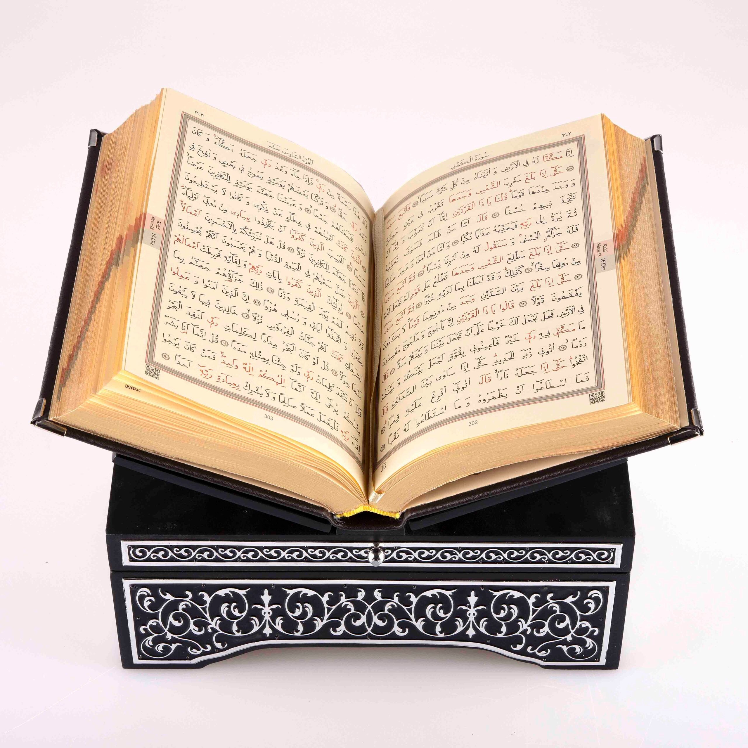 Kanat Sandıklı Siyah Kaplama Kur’an-ı Kerim 