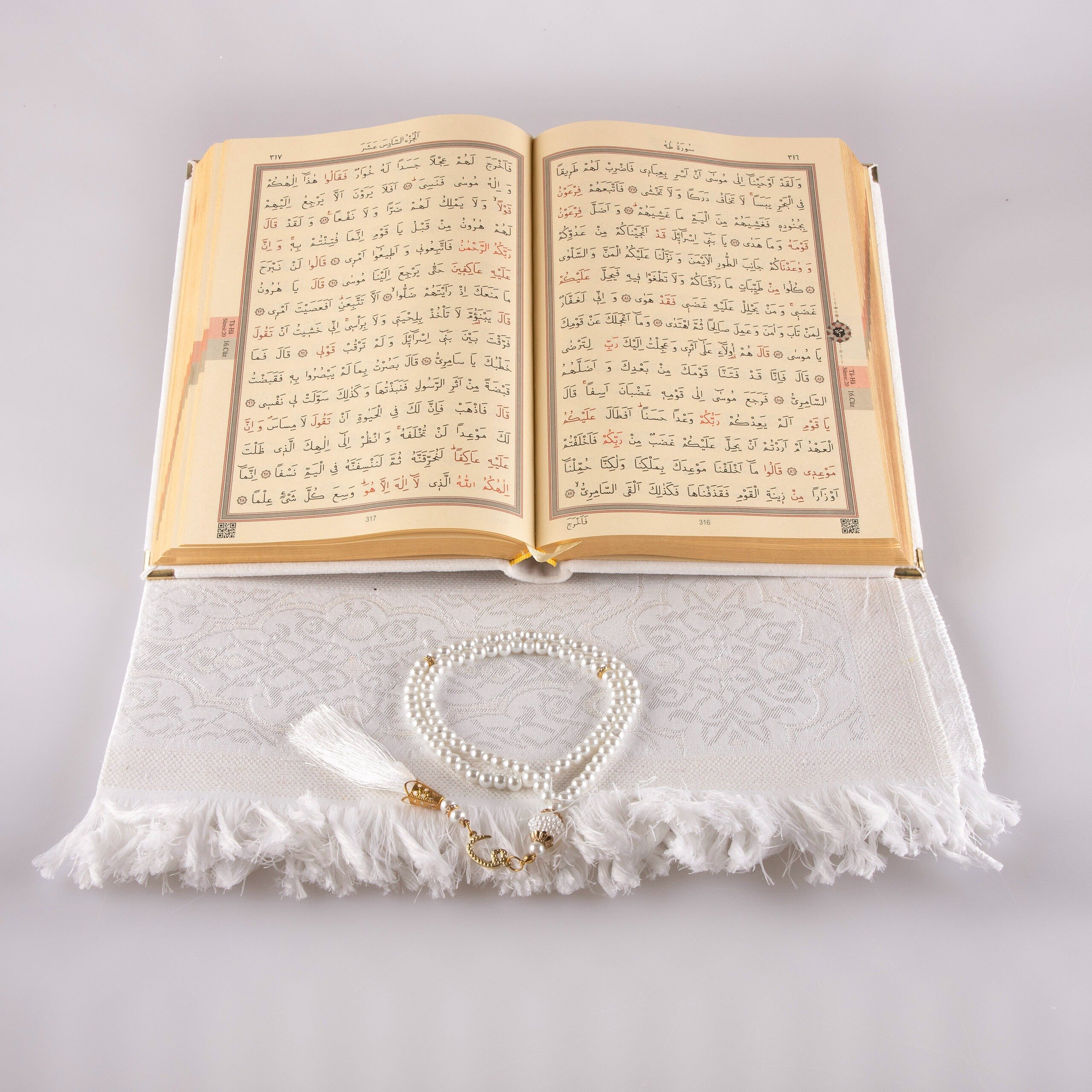 Kadife Kur’an-ı Kerim Elif-Vav Kombin Set (Seccade, Tesbih) 