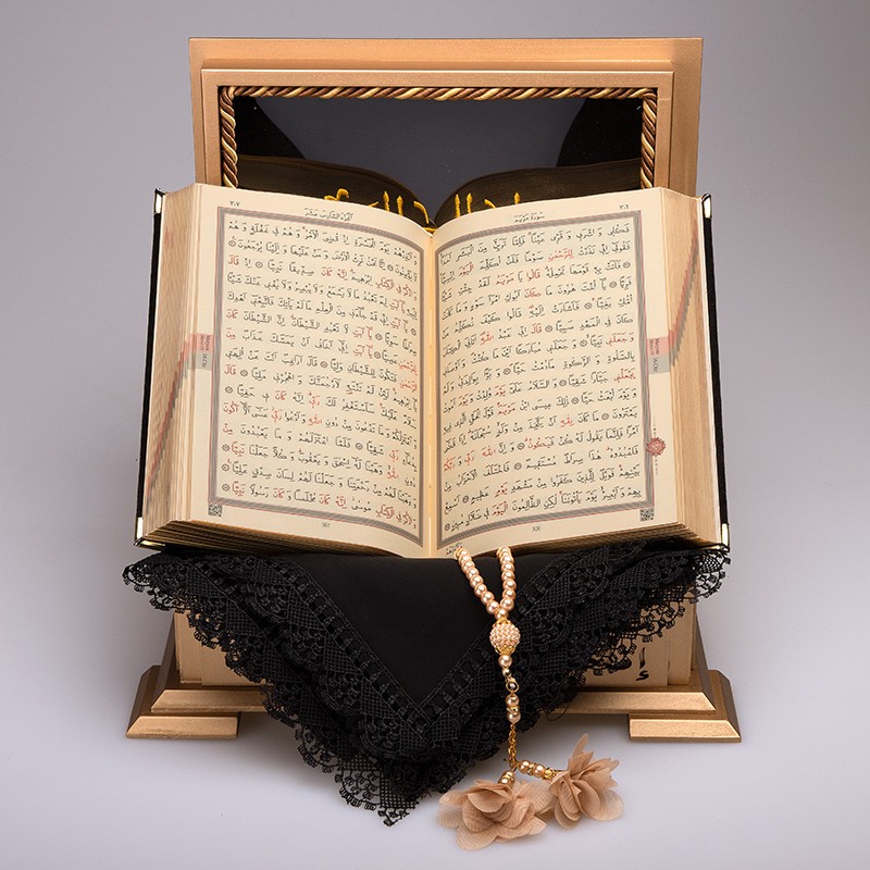 Gold Ahşap Kutu Kadife Kur’an-ı Kerim Elif-Vav (Tesbih, Şal) 