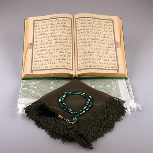 Termo Kur’an-ı Kerim 3'lü Kombin Set (Seccade, Tesbih, Şal)