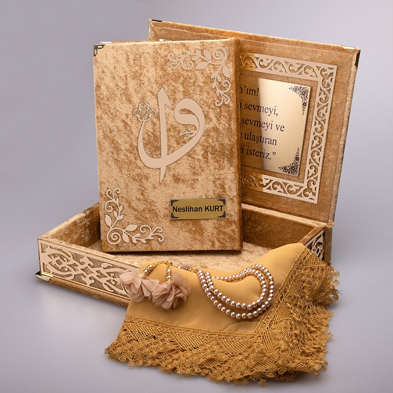 Raşel Kutu Kur’an-ı Kerim Elif-Vav Kombin Set (Tesbih, Şal)  - Gold