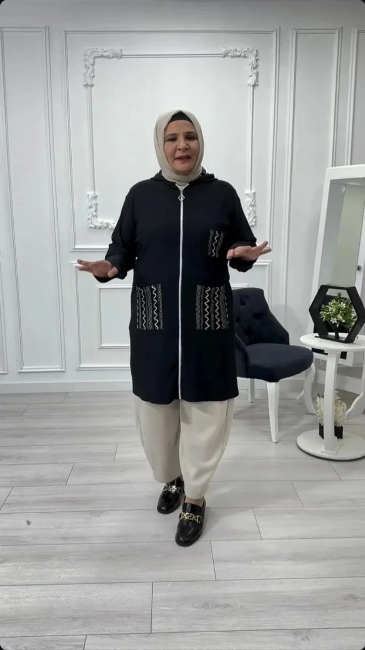 Büyük Beden Tasarım  Bürümcük Dantel Detaylı Ceket - Siyah