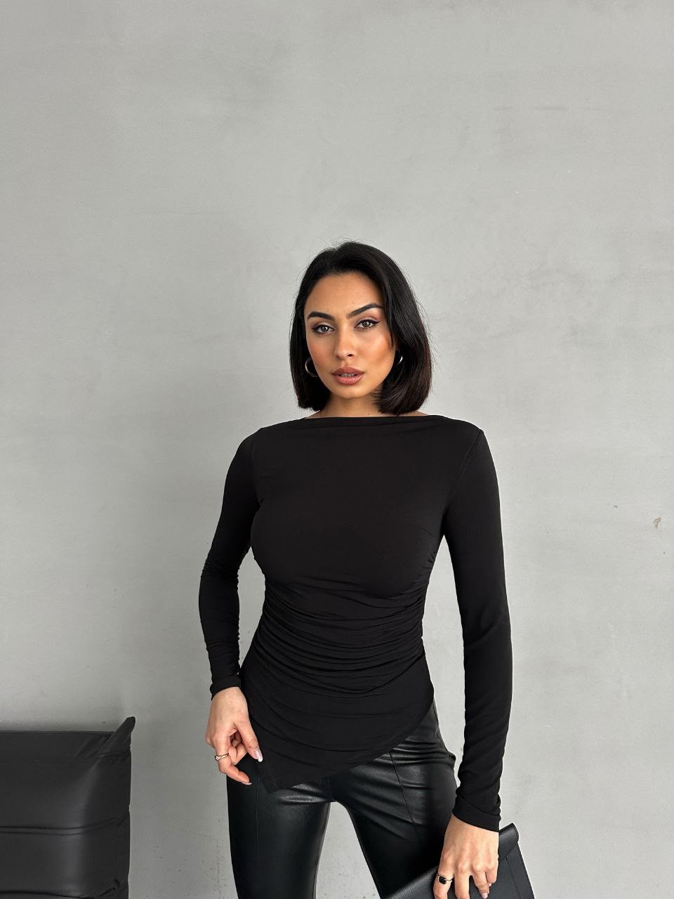 Kadın Asimetrik Drape Detaylı Bluz - Siyah