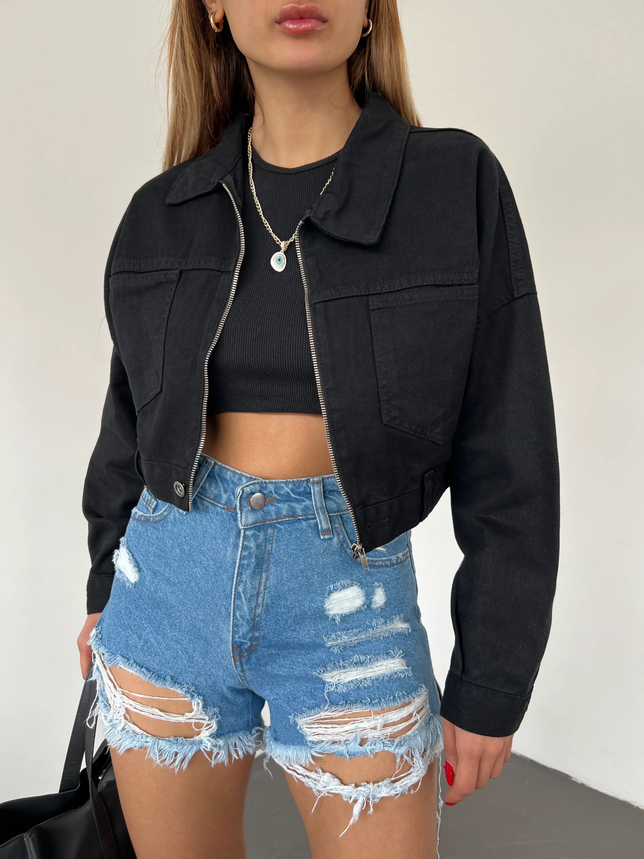 Fermuarlı Çift Cepli Crop Denim Ceket - Siyah