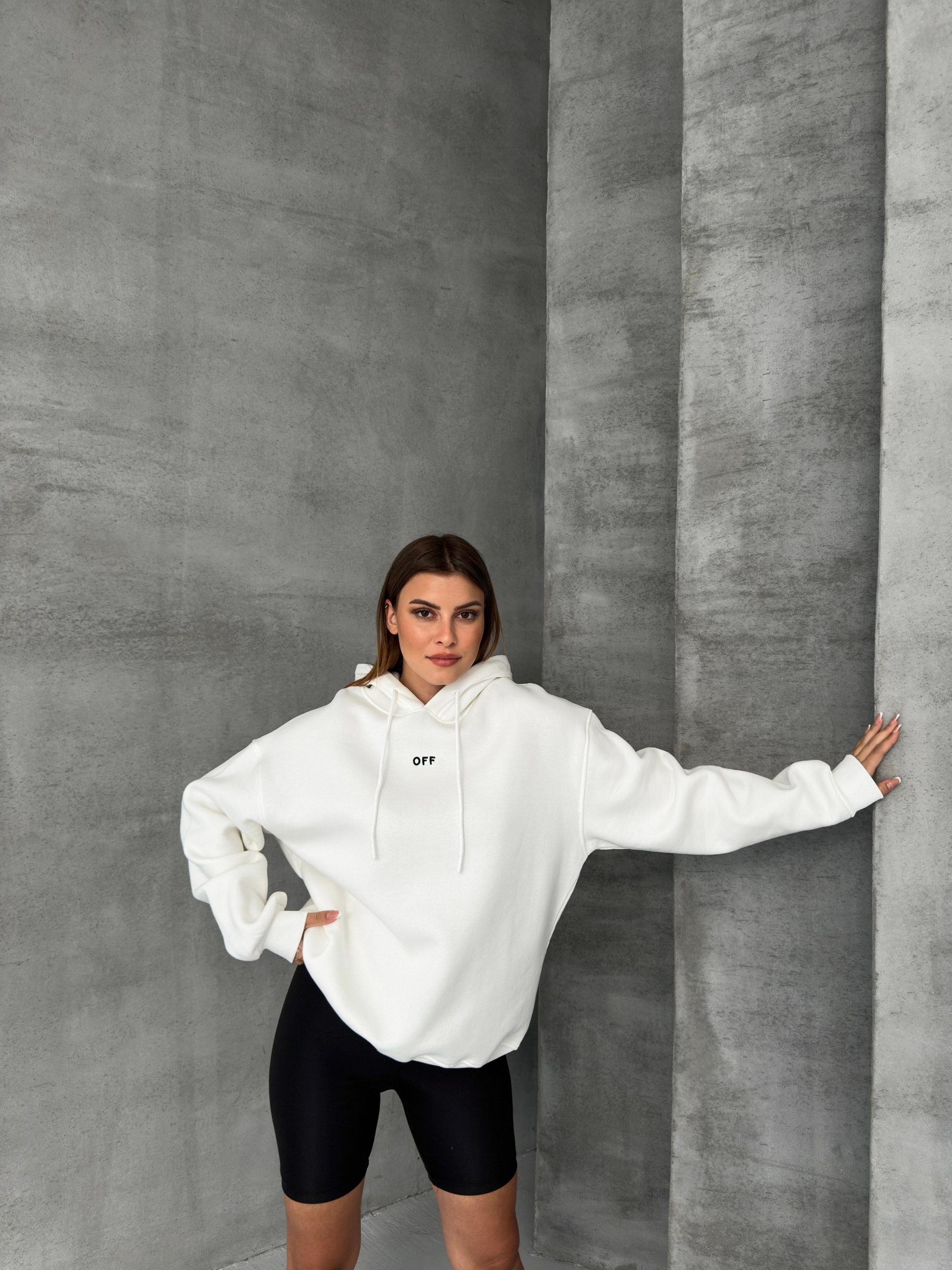 Kapüşonlu Nakışlı Oversize Sweatshirt - Beyaz