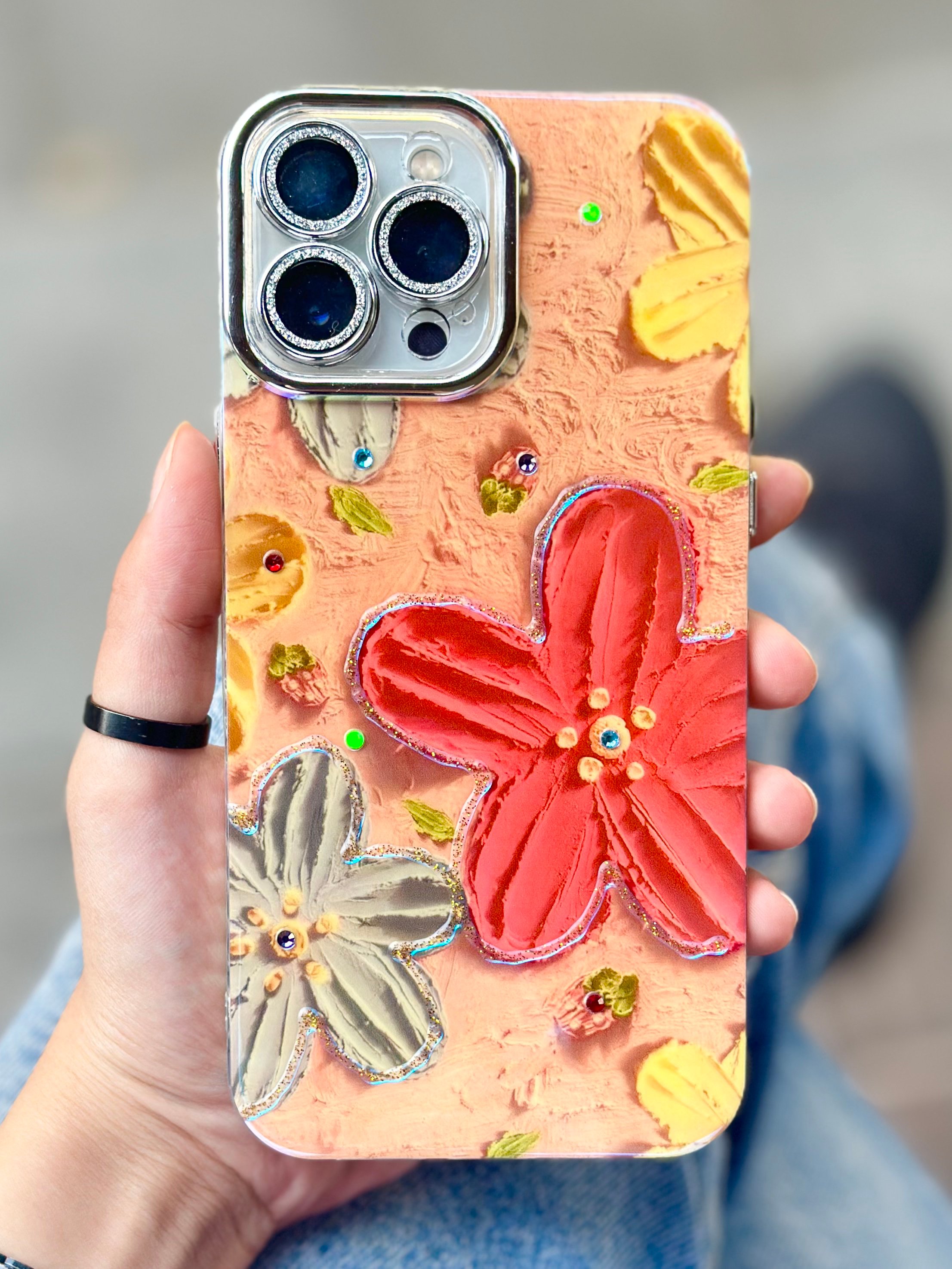 iPhone 15 Pro Çiçek Desenli Paint Kılıfı 