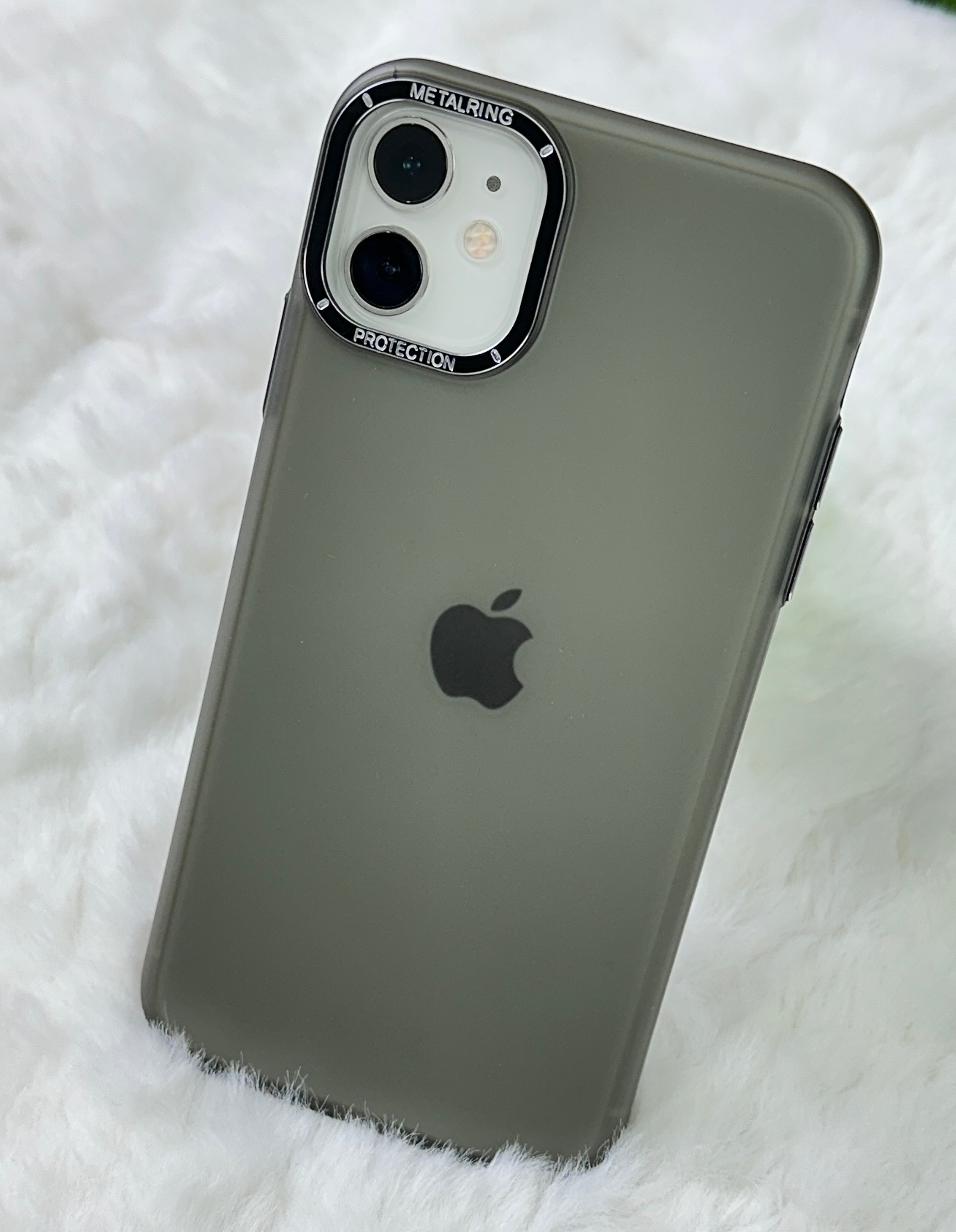 iPhone 11 İnce Tasarımlı Arkası Buzlu Kamera Çıkıntılı Lost Kılıf 