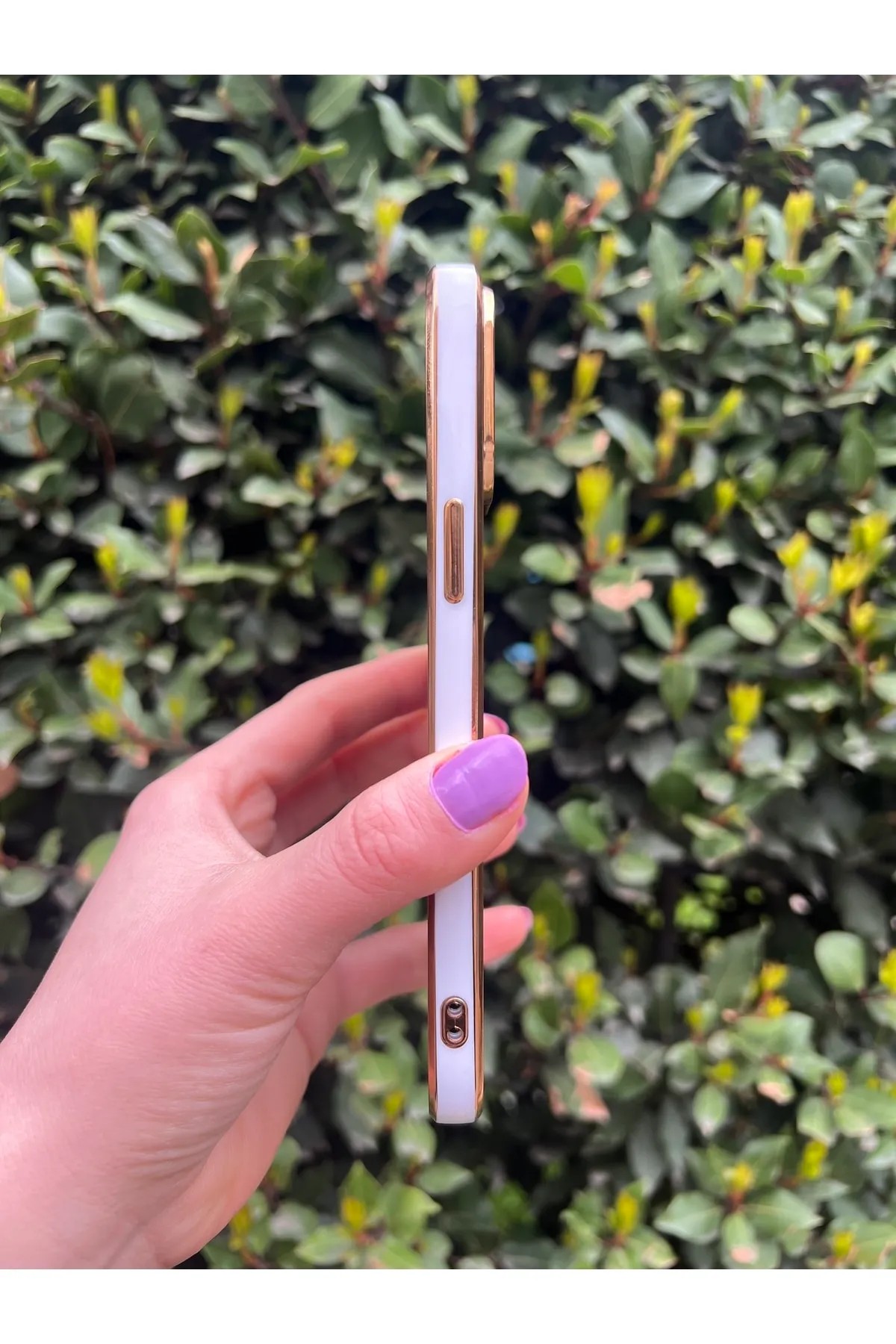 iPhone 13 Pro Max Gold Kenarlı Parlak Bark Kılıf