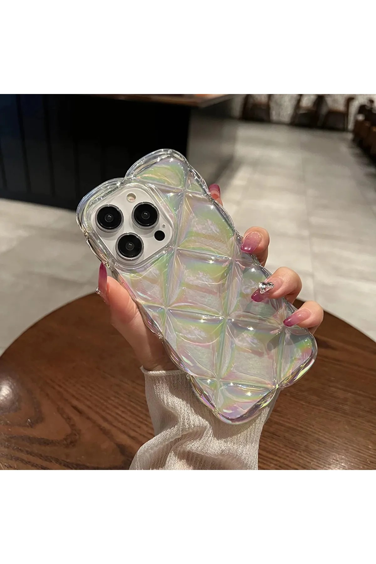 Apple iPhone 15 Pro Kabartma Desenli 3D Darbe Emici Ultra Sağlam PUFY Kılıf PUFY
