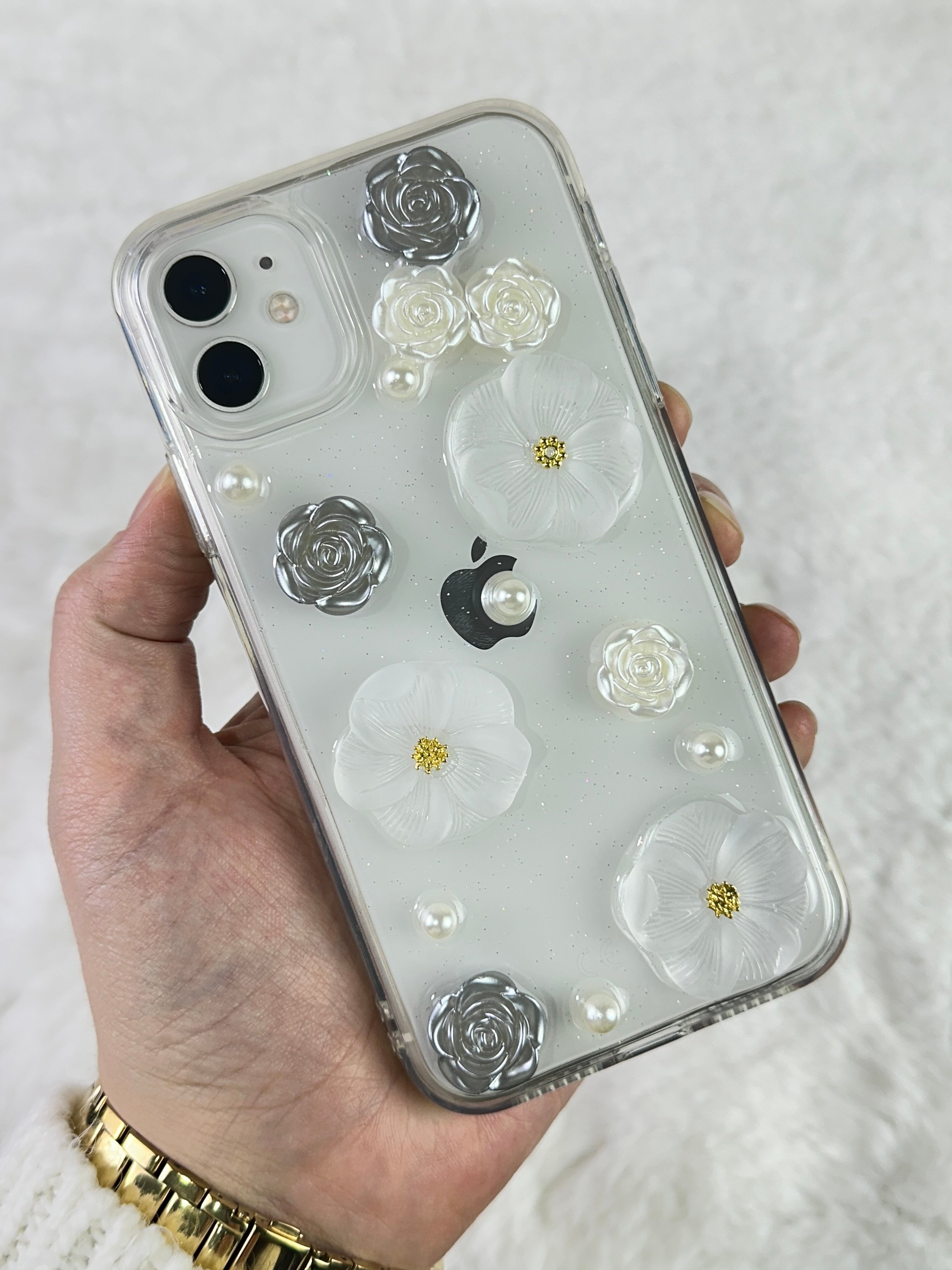 iPhone 12 3D Çiçek Desenli İnci Detaylı Pearl Kılıf