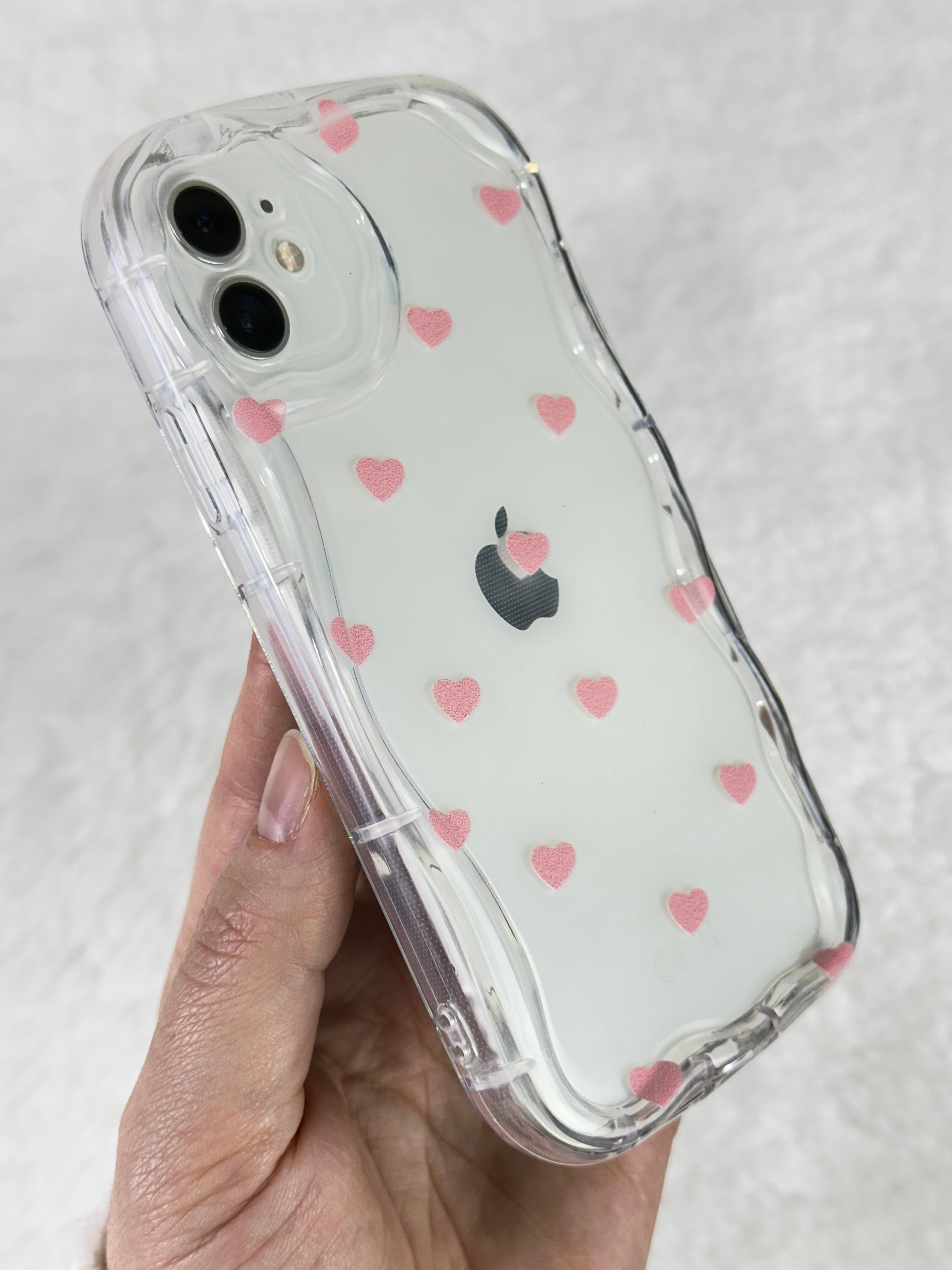 iPhone 11 Şeffaf Pembe Kalp Desenli Kamera Çıkıntılı Poly Kılıf