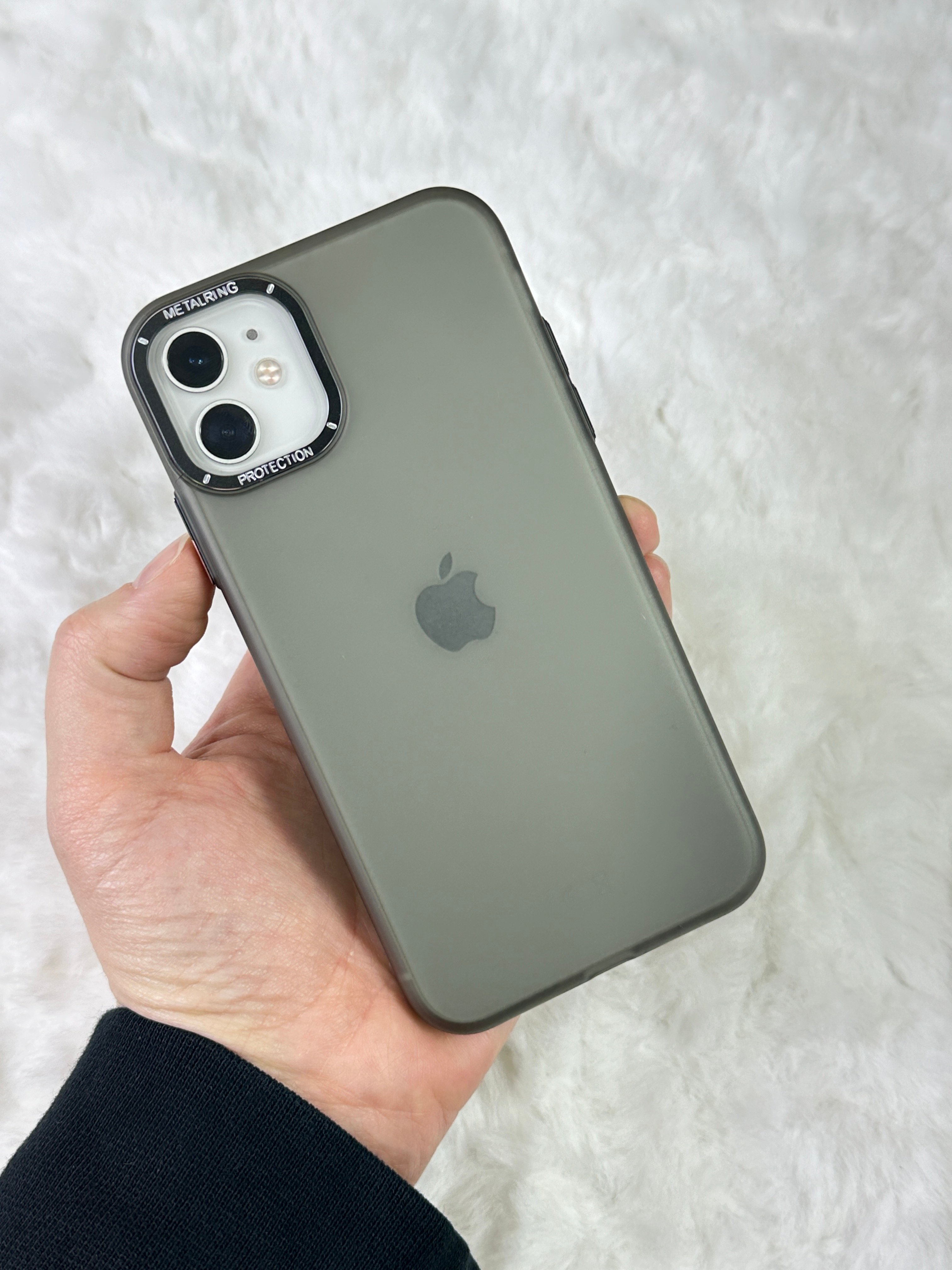 iPhone 11 İnce Tasarımlı Arkası Buzlu Kamera Çıkıntılı Lost Kılıf 