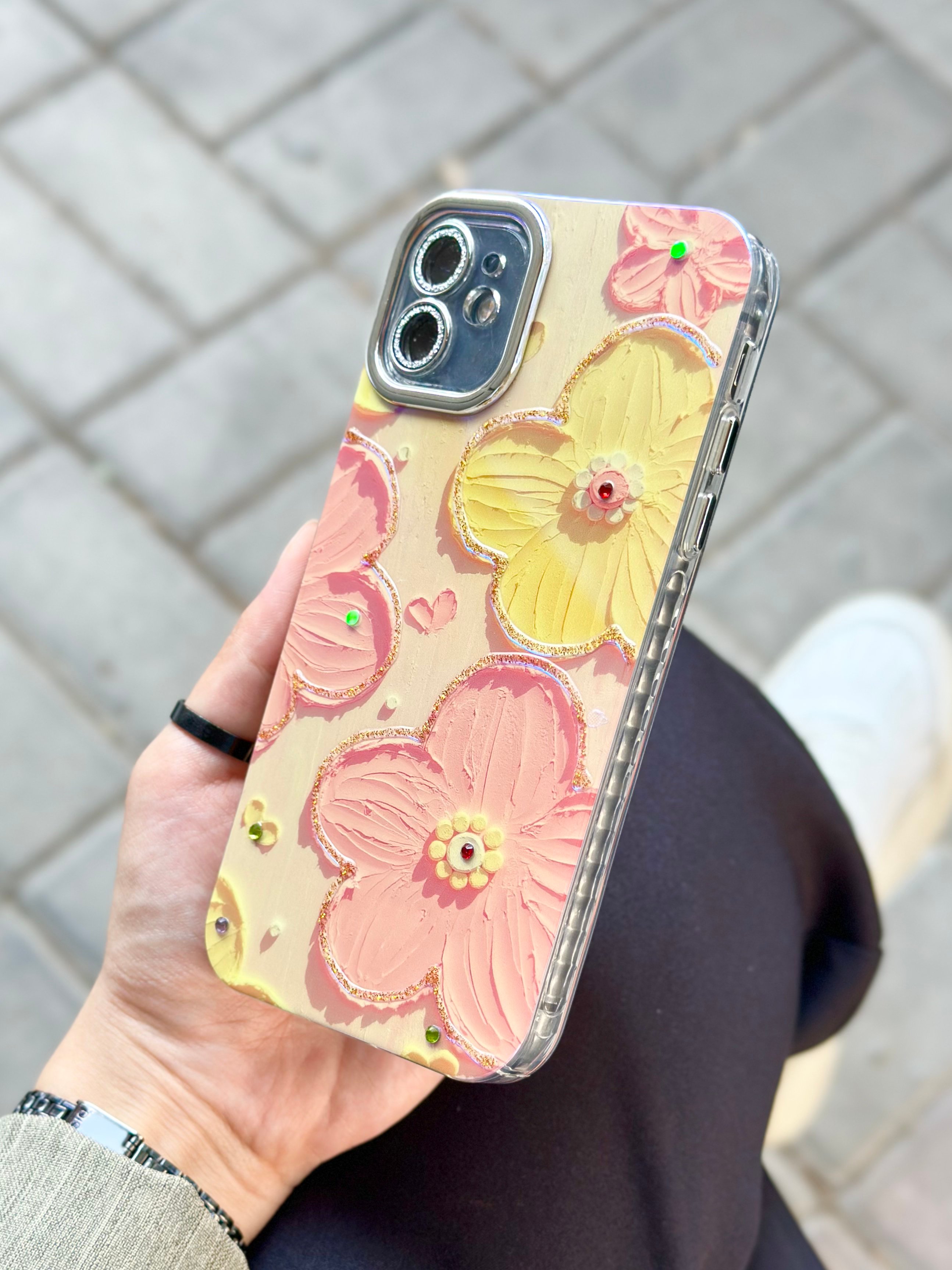 iPhone 11 Çiçek Desenli Paint Kılıfı 