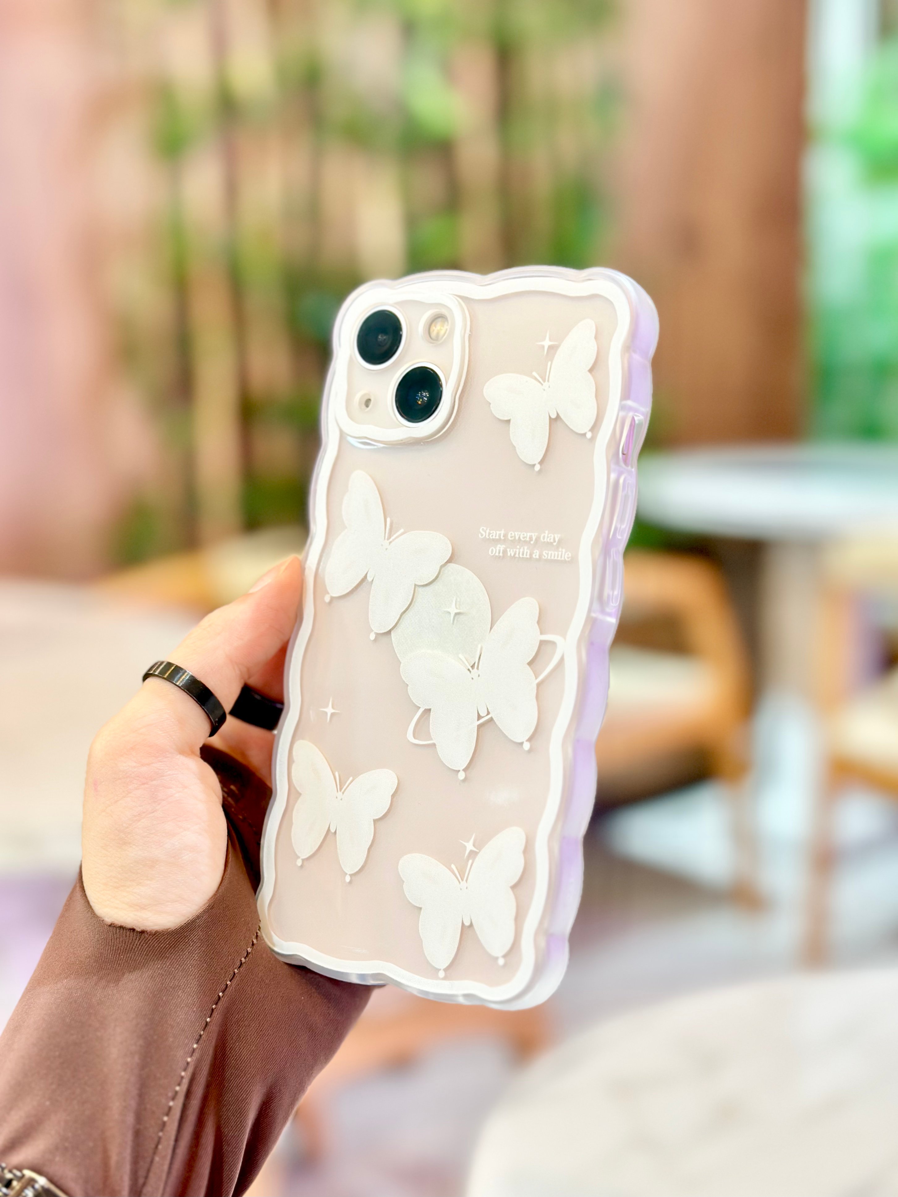 iPhone 14 Zarif Kelebek Desenli iPhone Butter Fly Kılıfı