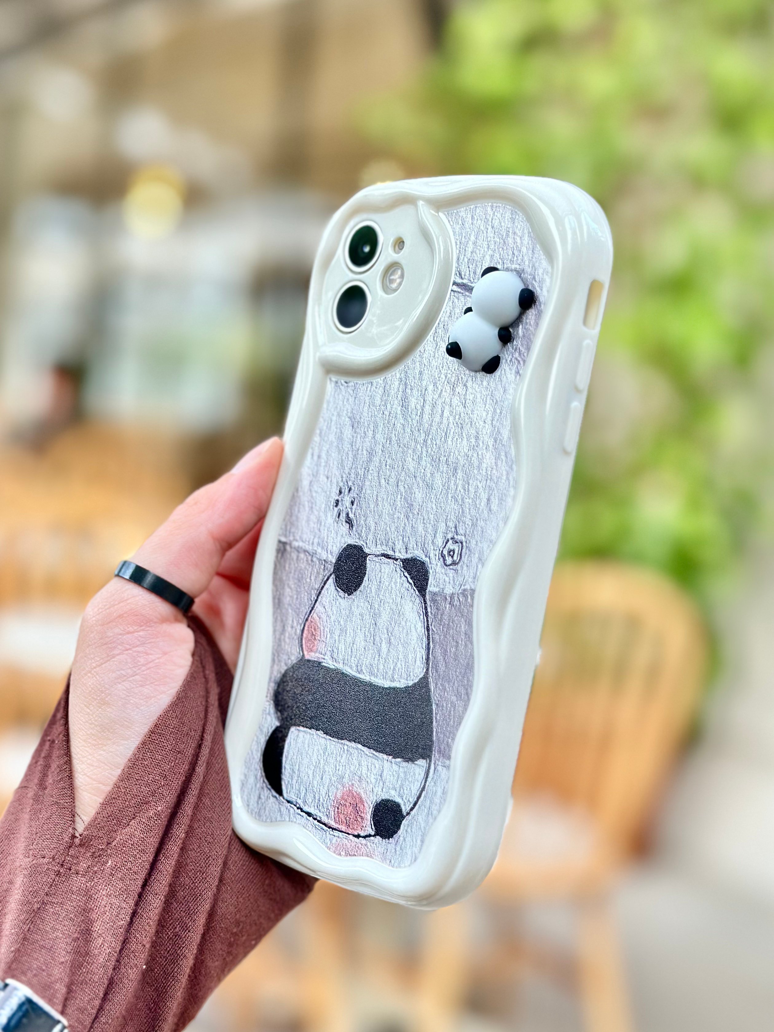 iPhone 11 Sevimli Ayıcık Panda Desenli 3 Boyutlu Şirin Parlak Tasarım Panda Kılıf 