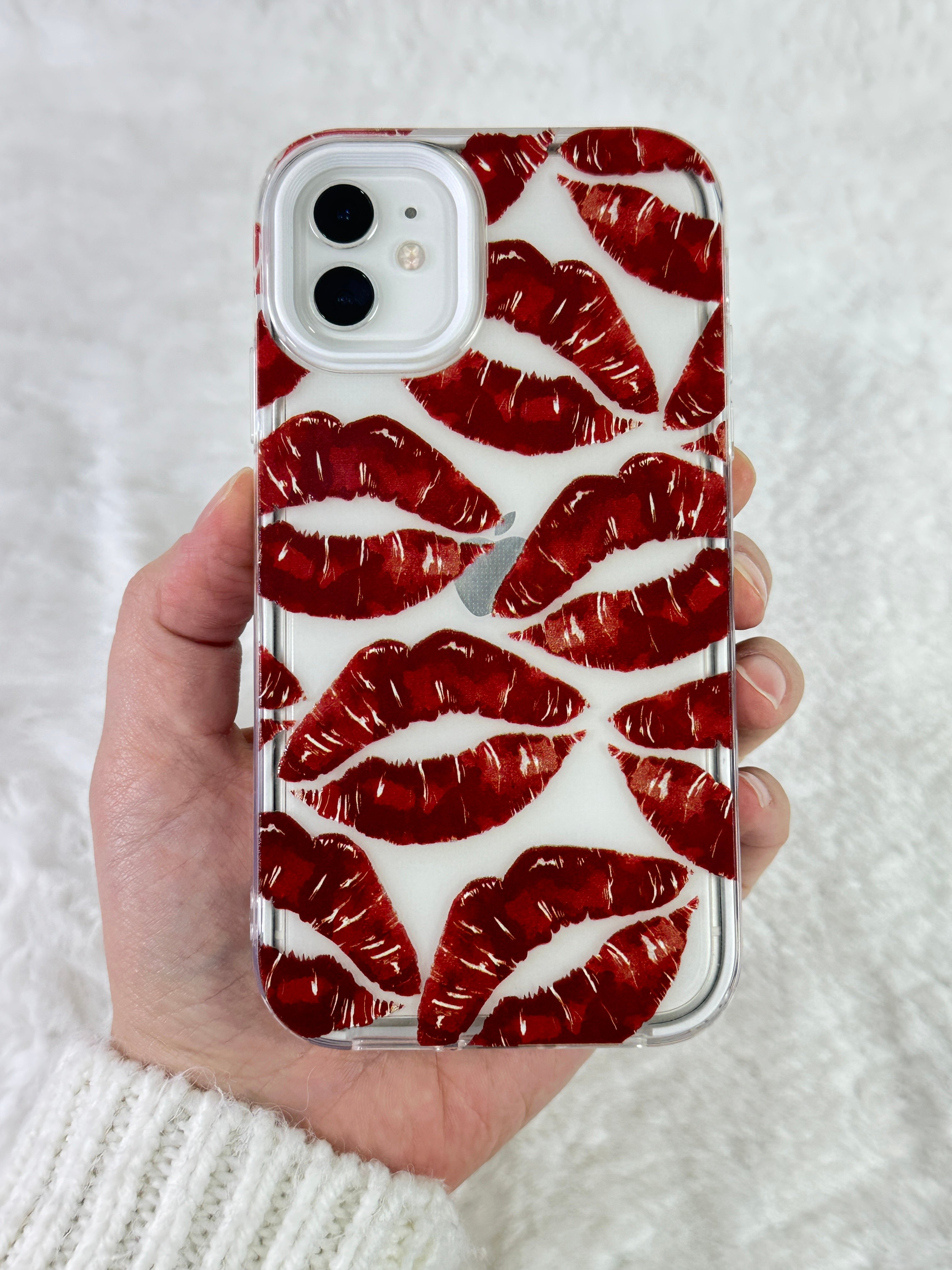 iPhone 11 Kamera Çıkıntılı Şeffaf Kırmızı Dudak Desenli Lips Kılıf