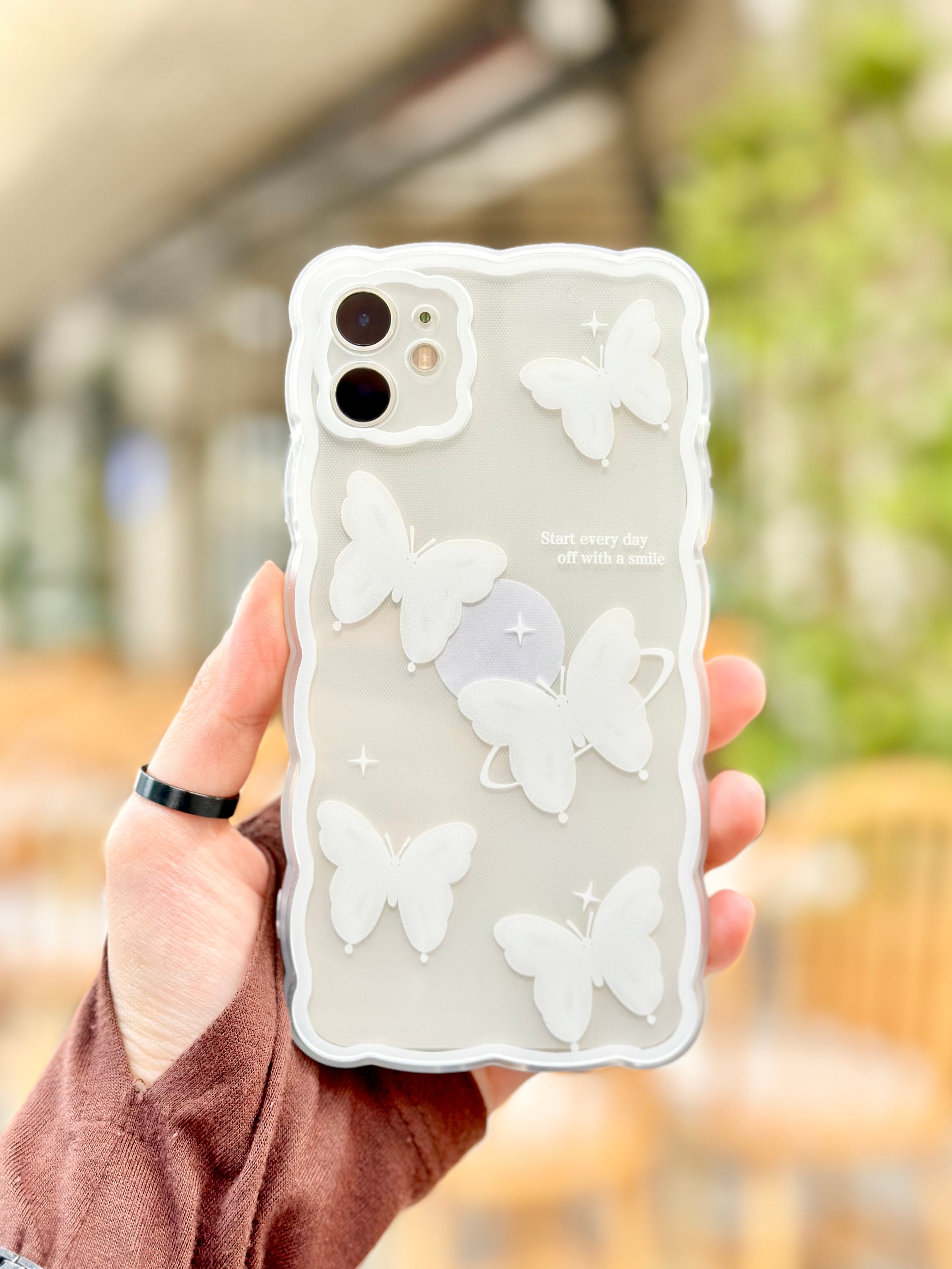 iPhone 11 Zarif Kelebek Desenli iPhone Butter Fly Kılıfı