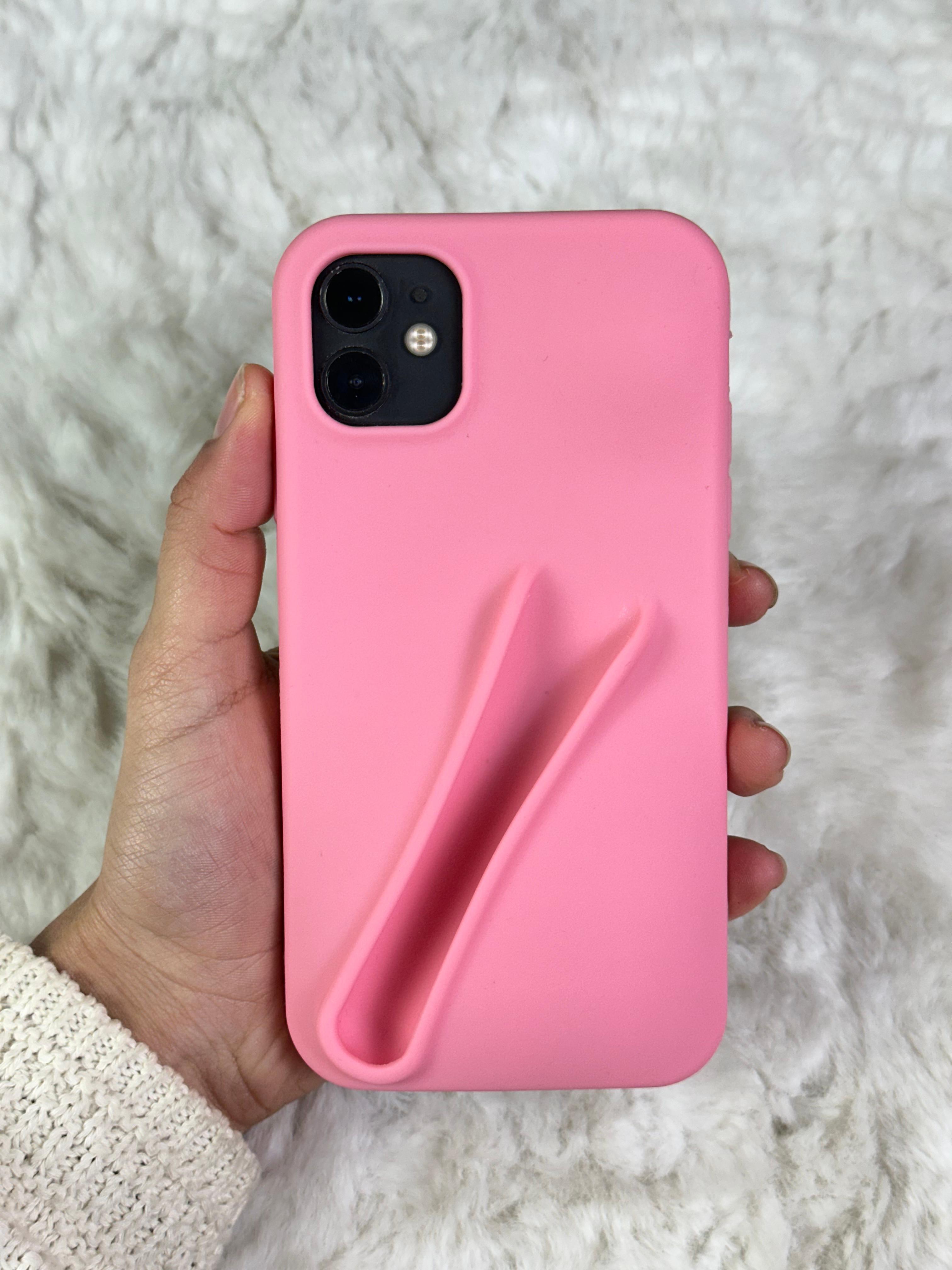 iPhone 11 Yumuşak Silikonlu Lip Balm Koyma Yeri Olan Gloss Kılıf 