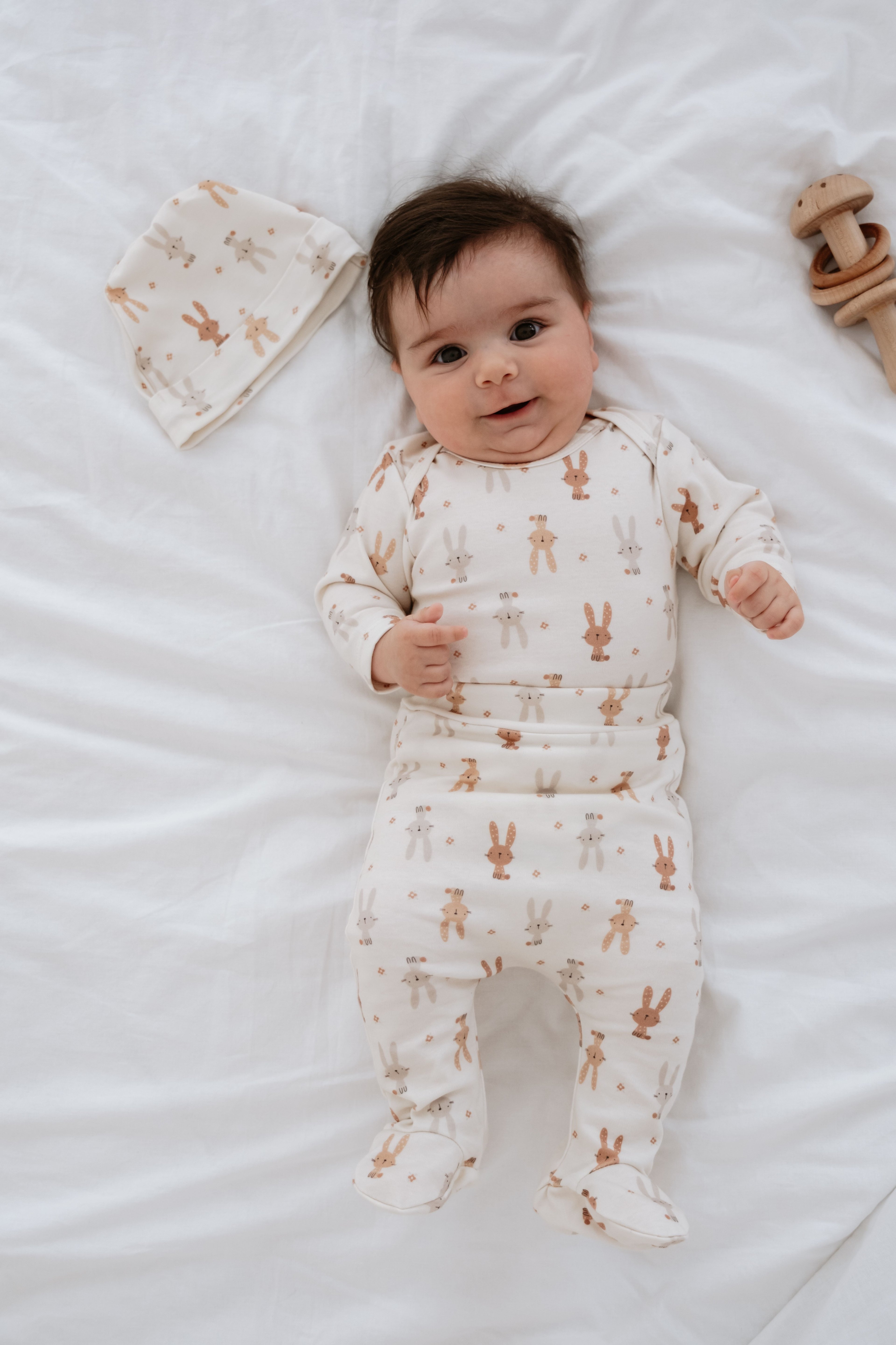 %100 Organik Pamuk 4 Parça Bebek Zıbın ve Tulum Takım - Bunnies
