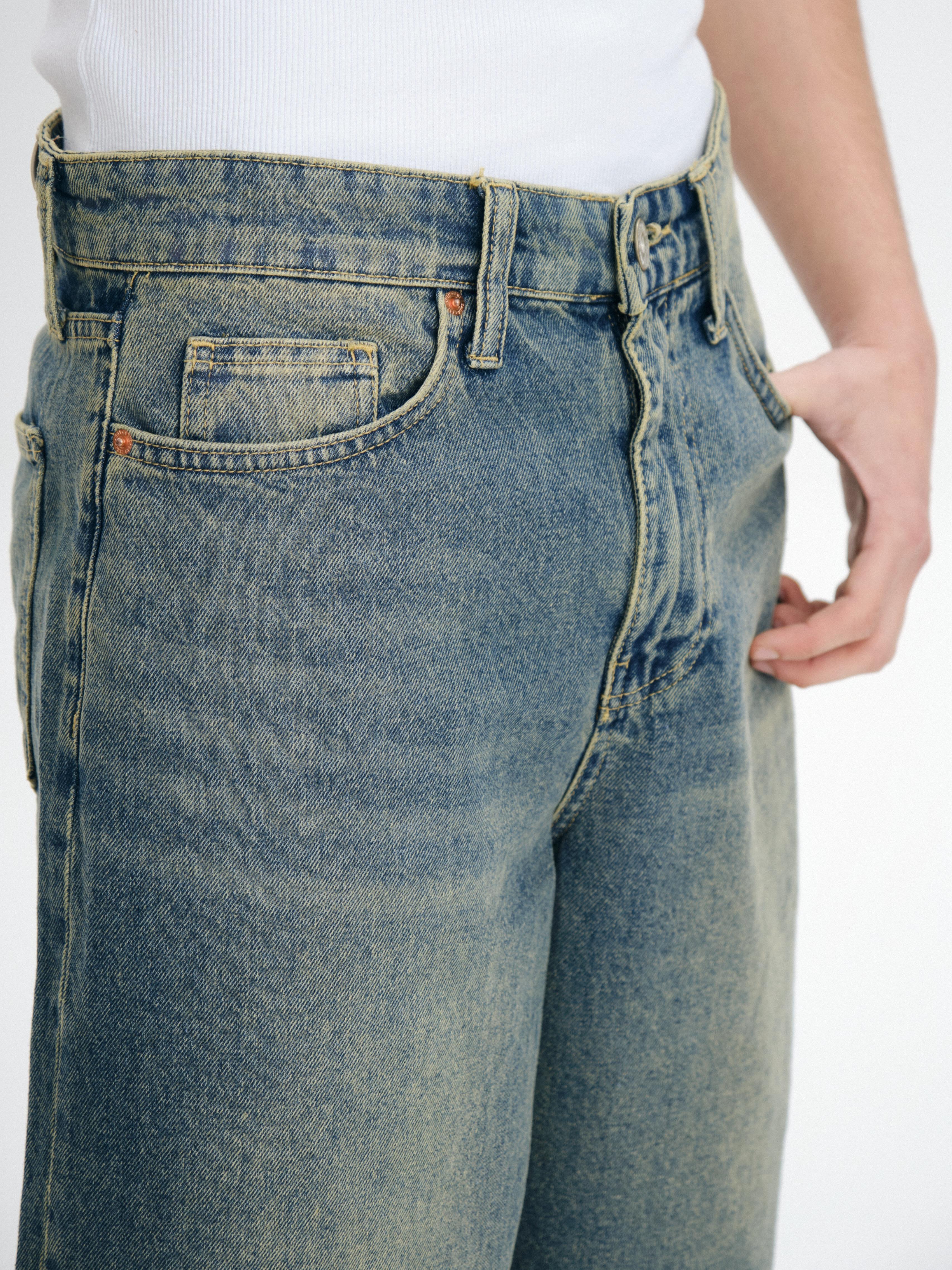 Sarı Taşlamalı Baggy Kot Şort