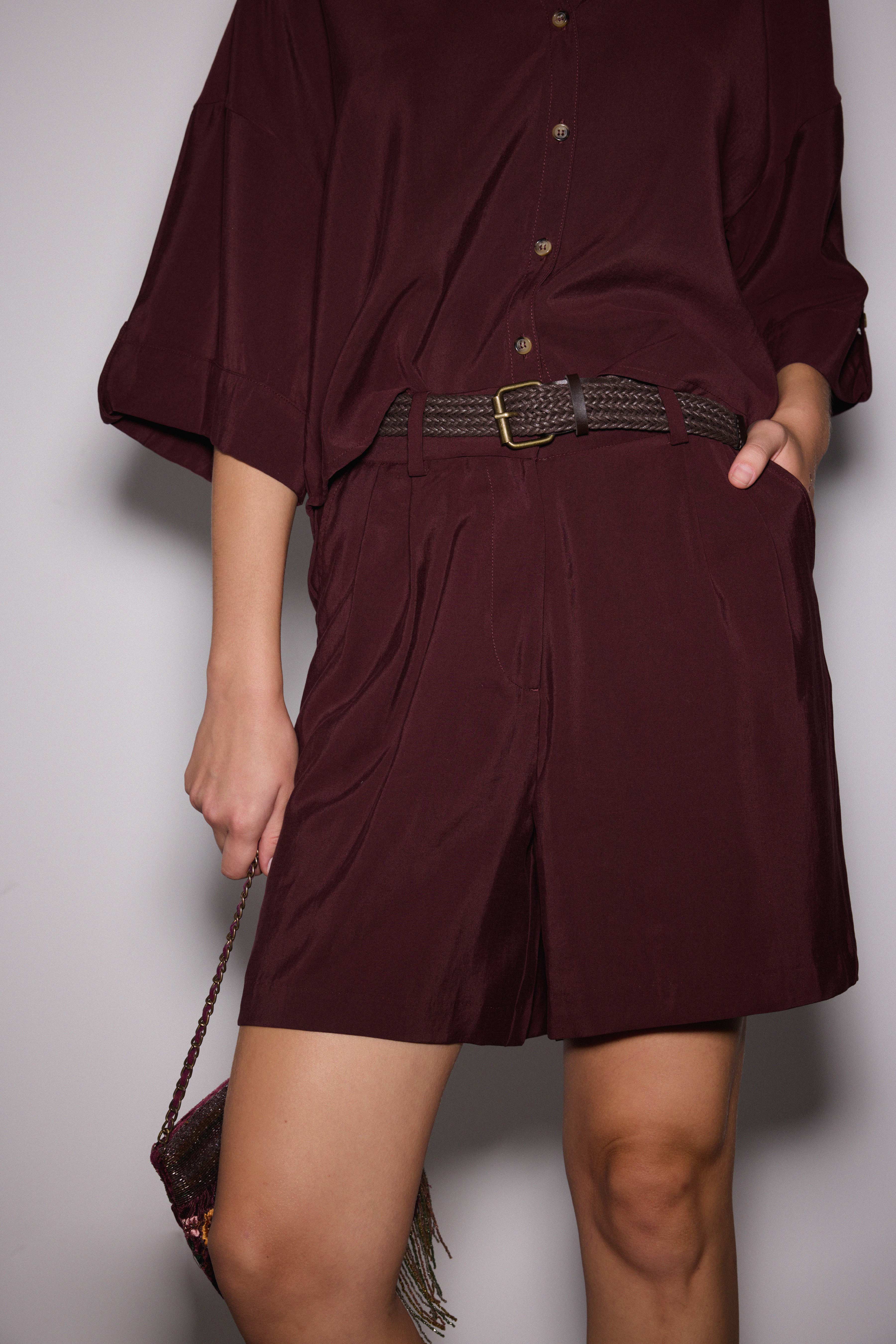 Kemerli Modal Şehir Boy Şort - BORDO
