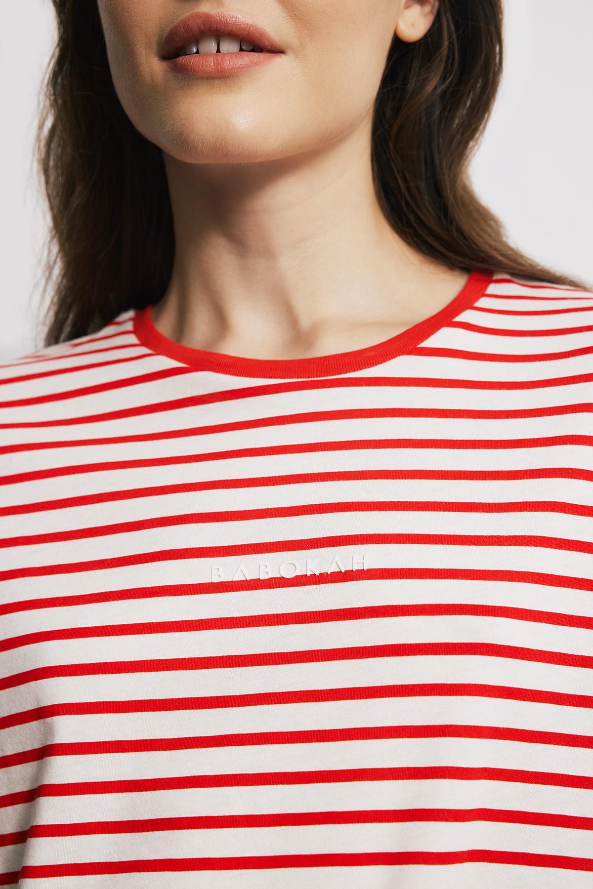 Kısa Kollu Asimetrik Kadın Tshirt - KIRMIZI ÇİZGİLİ