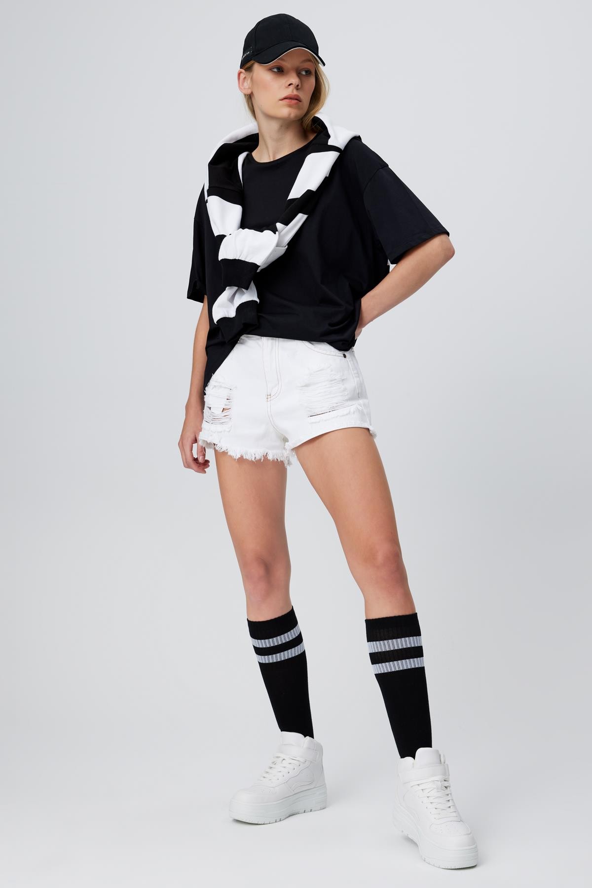 Basic Kısa Kol Oversize T-Shirt