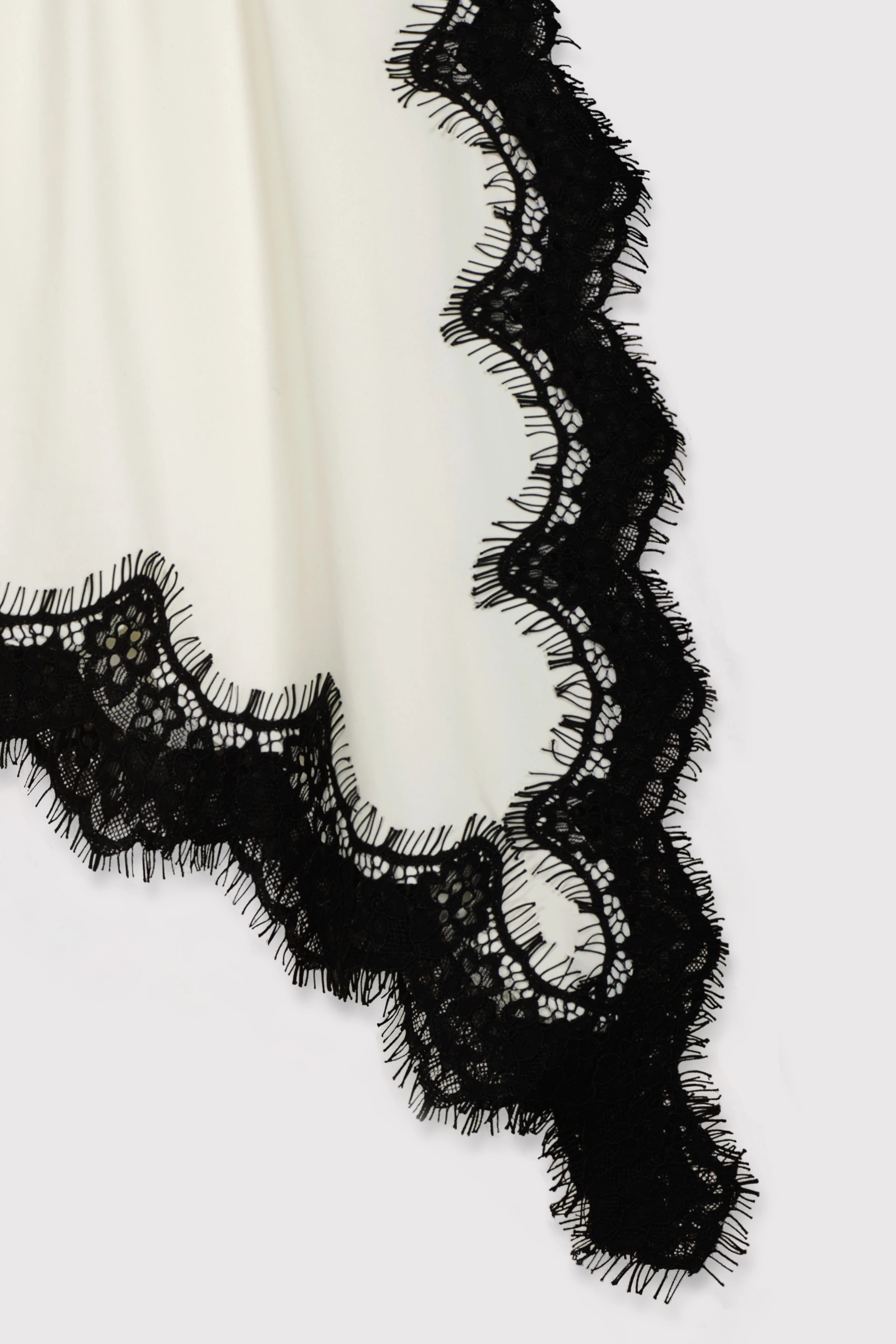 Dantelli Yan Yırtmaçlı Asimetrik Mini Jarse Etek - BEYAZ