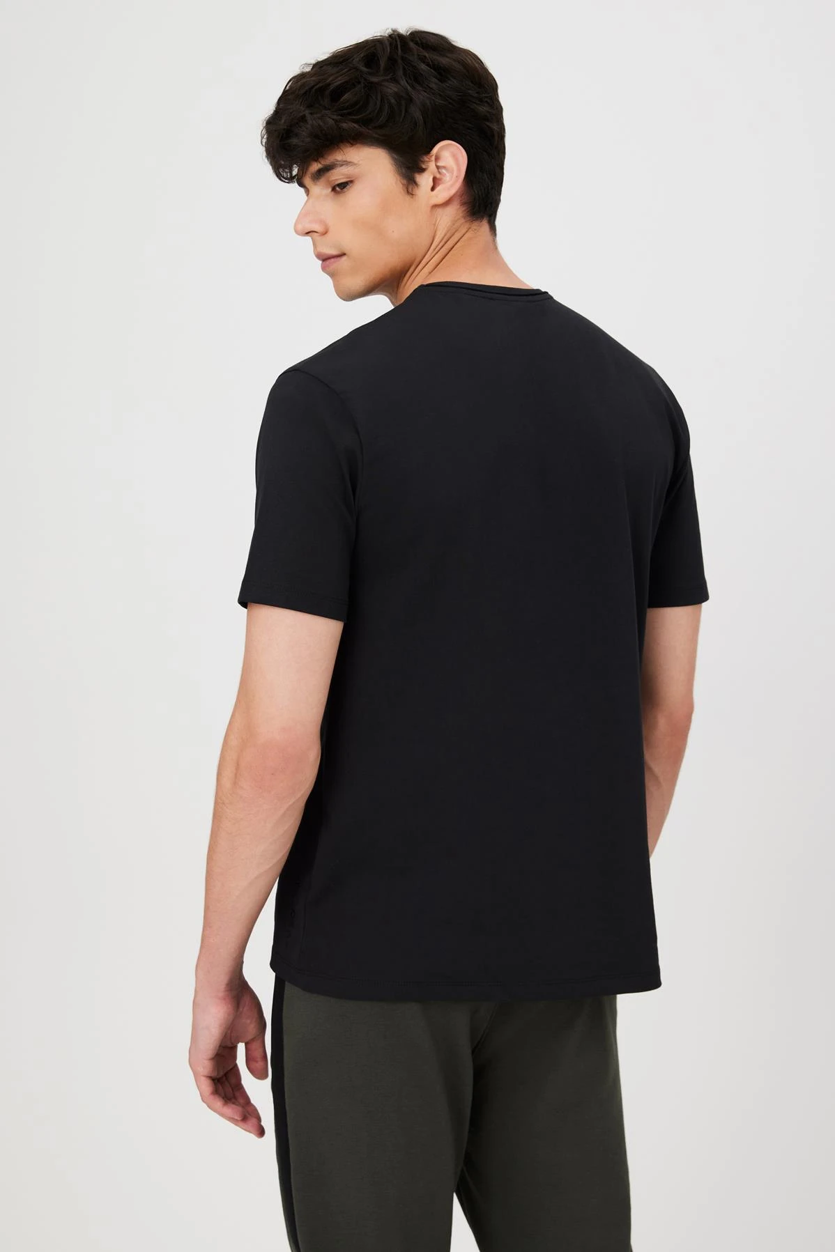 Raw Edge Yaka Basic Comfort Fit T-Shirt - SİYAH