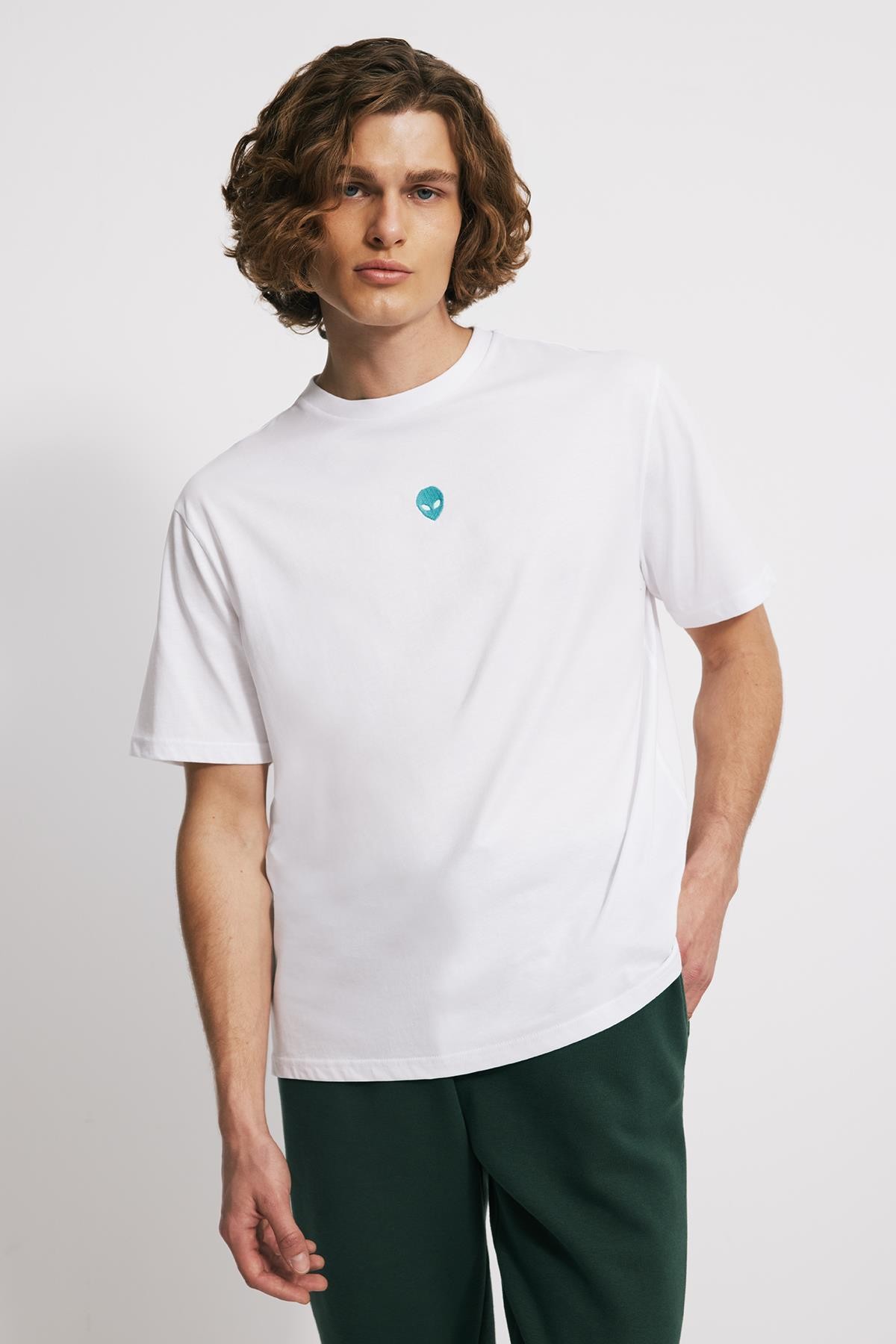 Mini Nakışlı Comfort Fit T-shirt
